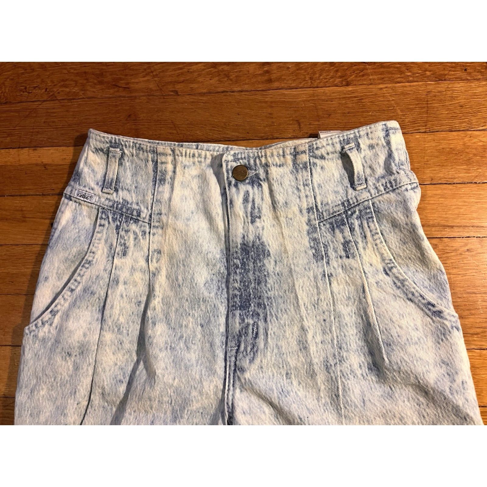 Vintage VINTAGE Chic Calgary High Waist Mom Jeans 27W 29L Blue Acid Wash Juniors 13 80s USA Womens Jeans Size 34" / US 12 / IT 48 - 3 Thumbnail