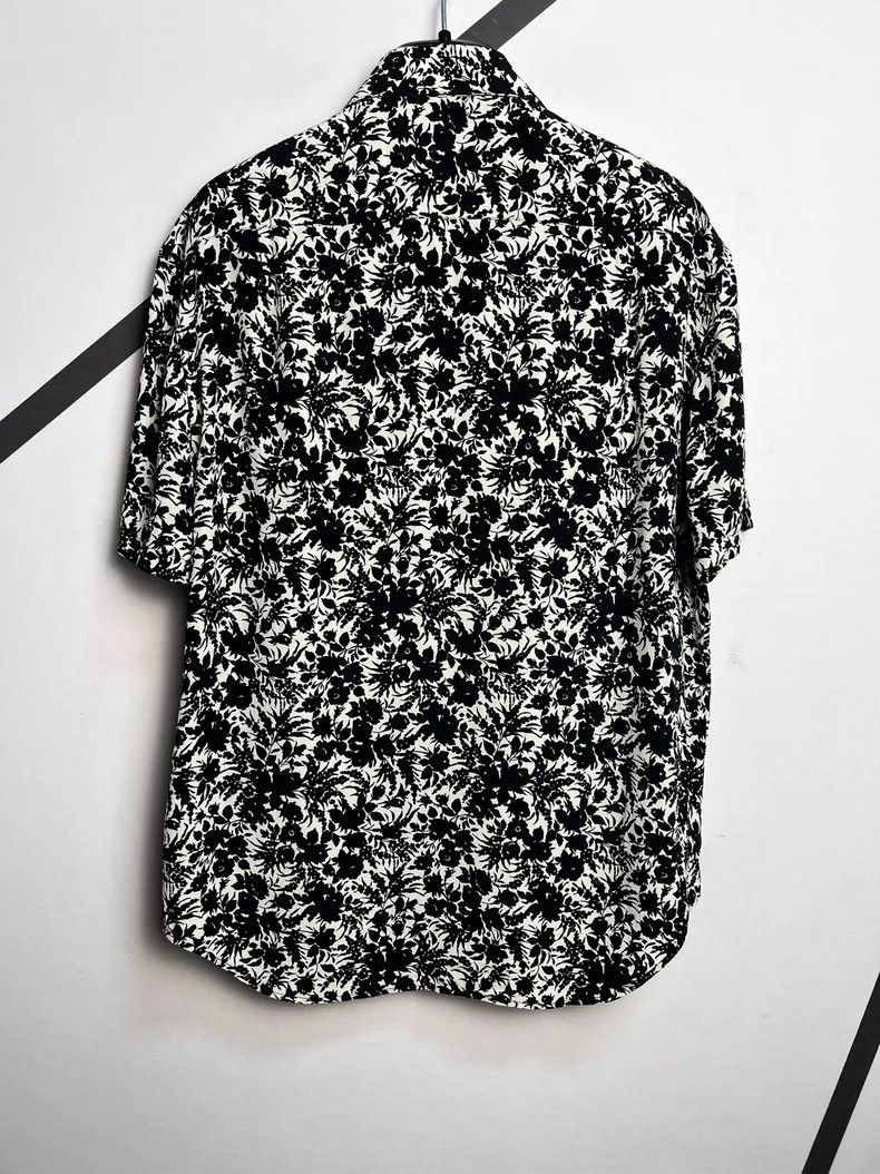 Saint Laurent Paris Saint Laurent Paris size 38 22 Mulberry silk shirt printed Size US M / EU 48-50 / 2 - 2 Thumbnail