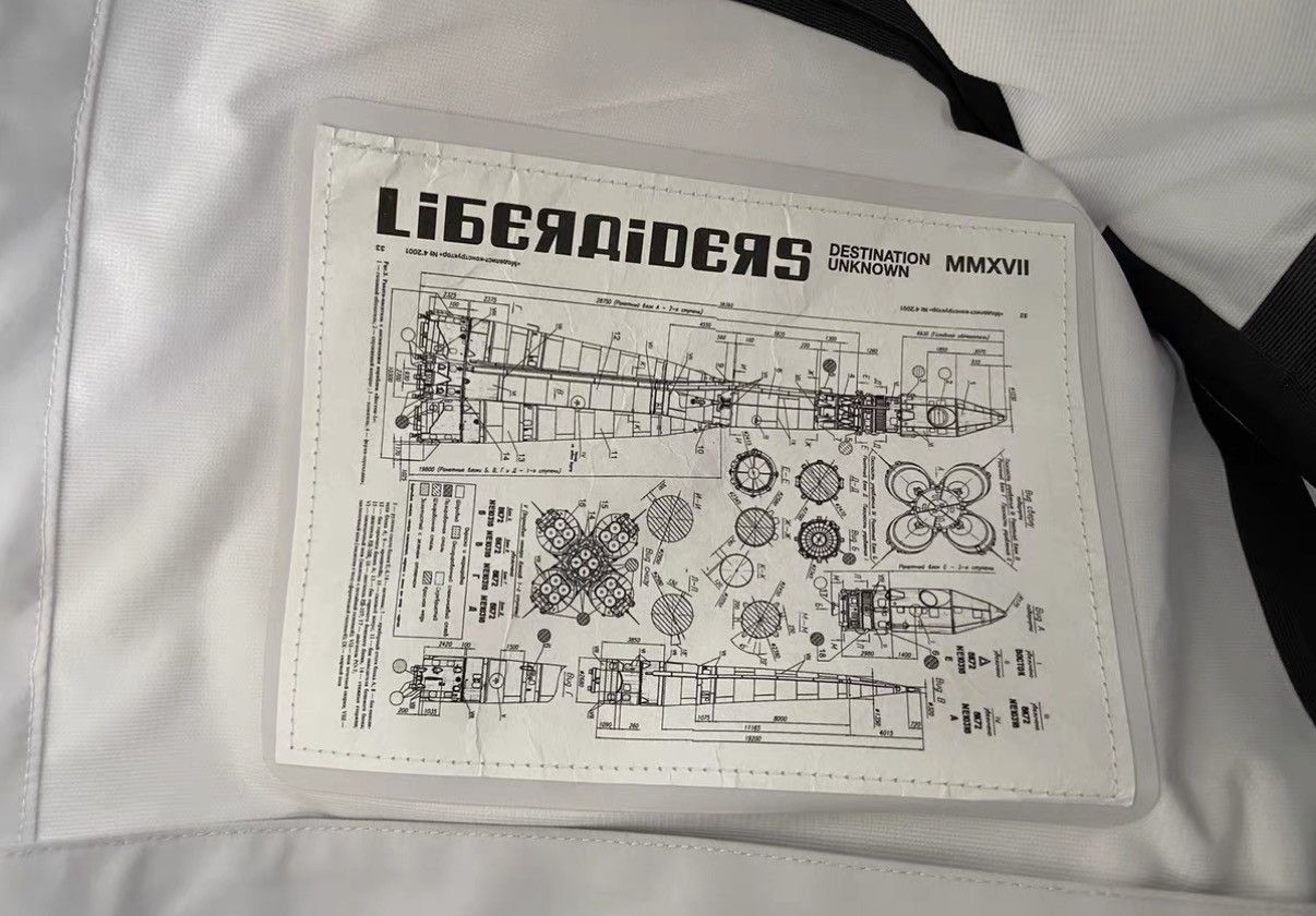 Liberaiders LIBERAIDERS LR 3LAYER JACKET 71003 Functional jacket / parka Size US S / EU 44-46 / 1 - 3 Thumbnail