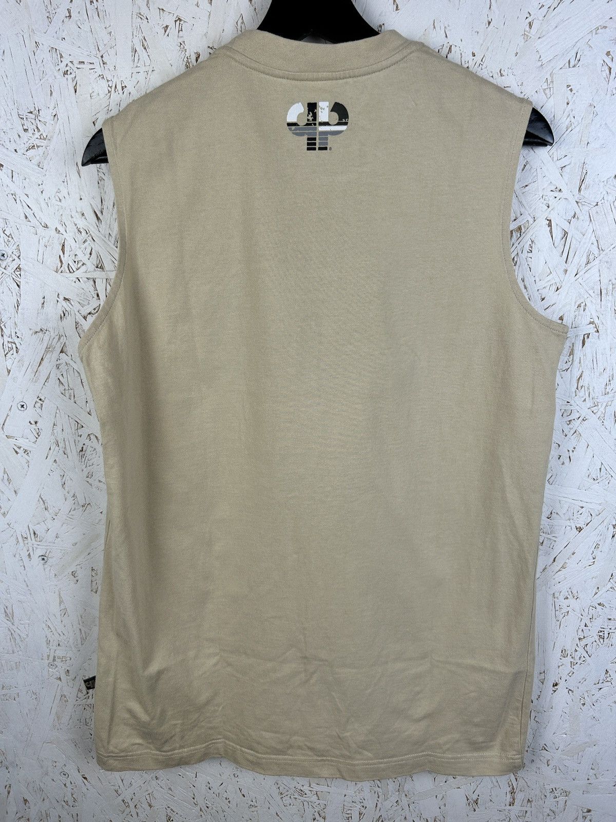 Pelle Pelle 00s Vintage Pelle Pelle Marc Buchanan Centre Logo Tank Top Size US S / EU 44-46 / 1 - 4 Thumbnail