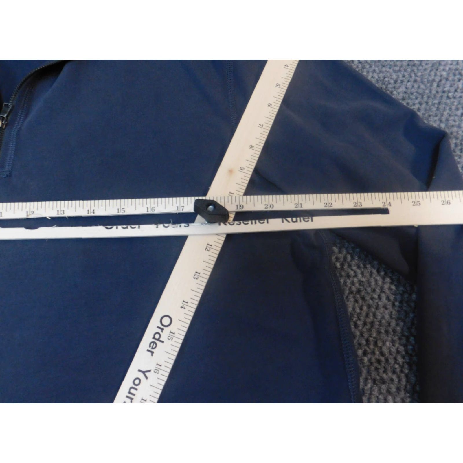 Calvin Klein Calvin Klein Mens Sweater Large Blue 1/4 Zip Pullover Knit Regular Size L Crew Neck Mock Neck Long Sleeve Solid Size US L / EU 52-54 / 3 - 5 Thumbnail