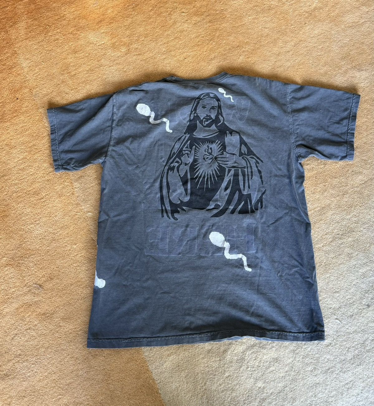 Travis Scott × Vintage Astro World Tee Size US L / EU 52-54 / 3 - 4 Thumbnail