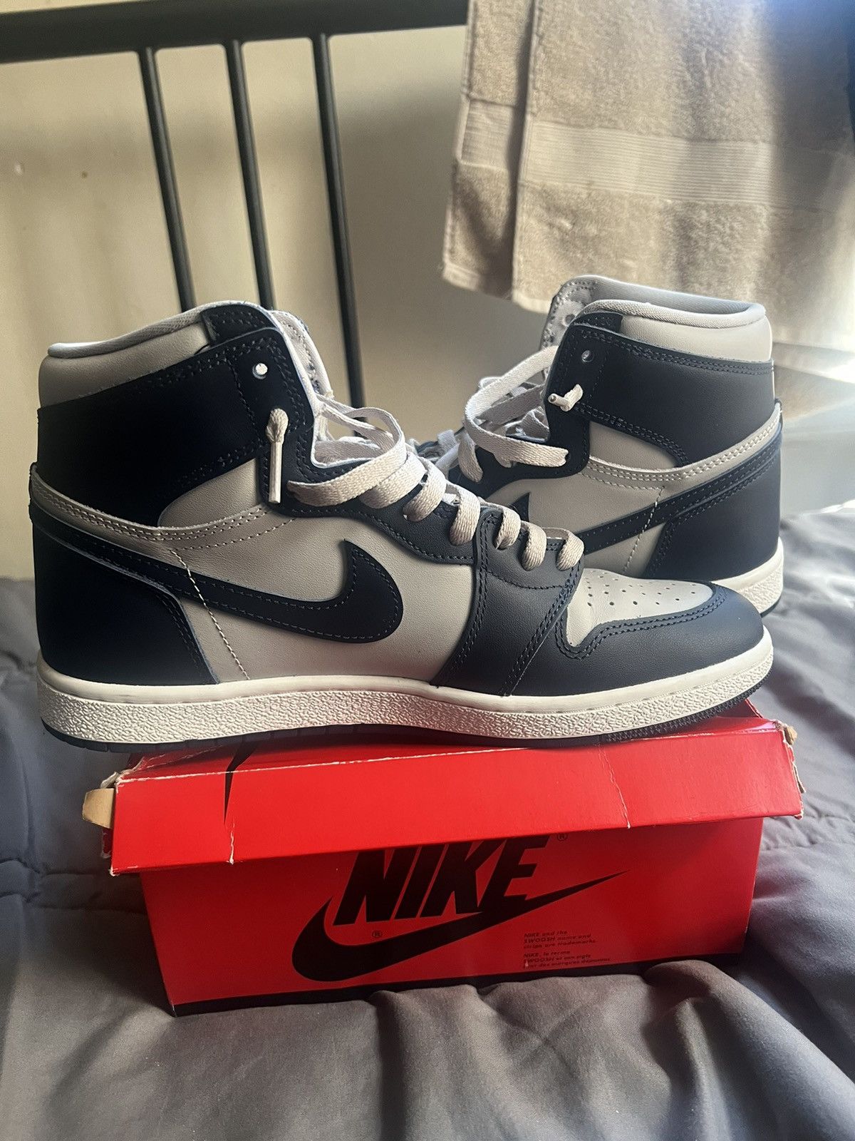 Jordan Brand Air Jordan 1 Retro High ‘85 OG ‘Georgetown Size US 10.5 / EU 43-44 - 6 Thumbnail