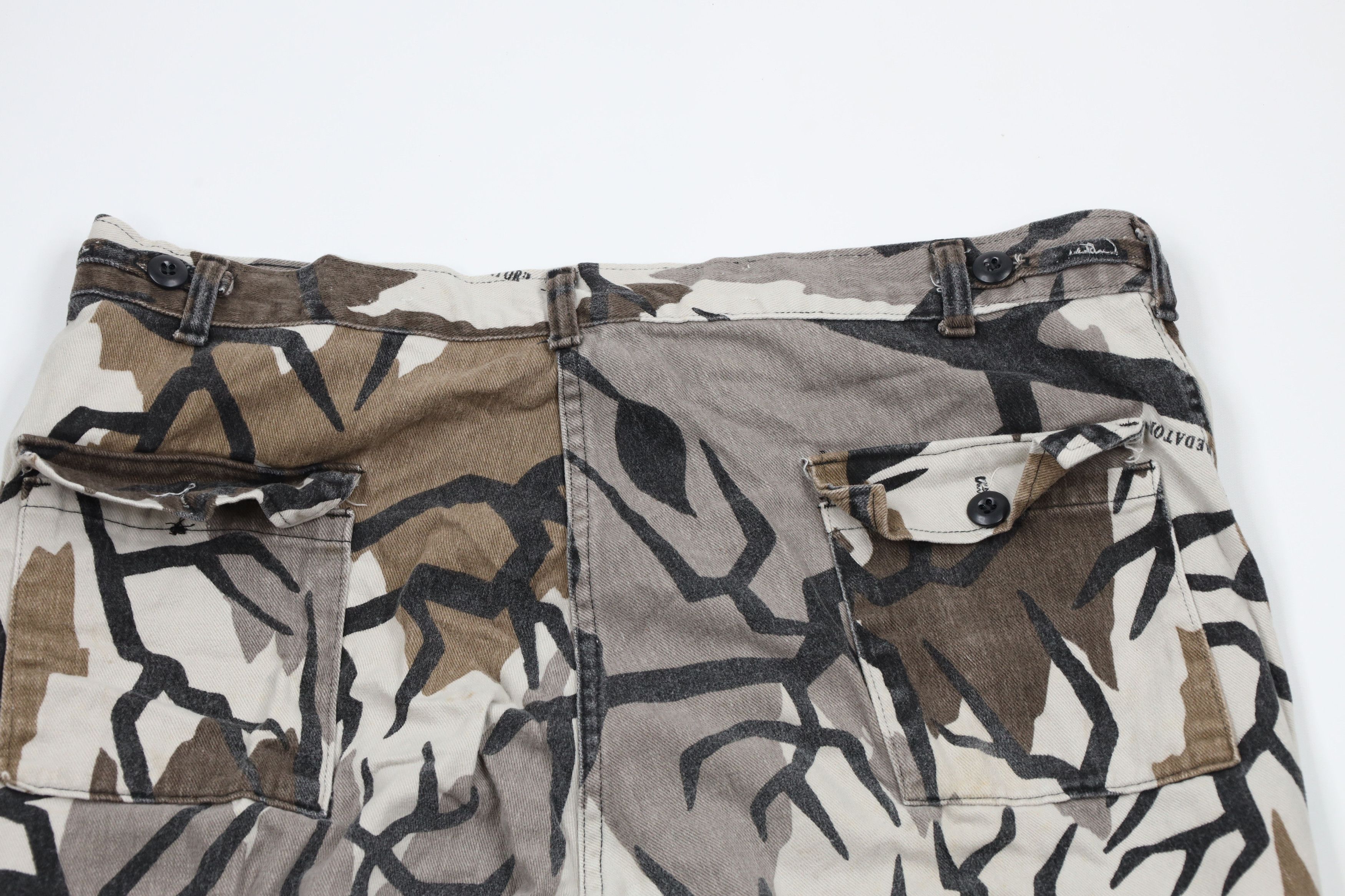 Vintage Vintage 90s Streetwear Camouflage Wide Leg Cargo Pants USA Size US 38 / EU 54 - 16 Thumbnail