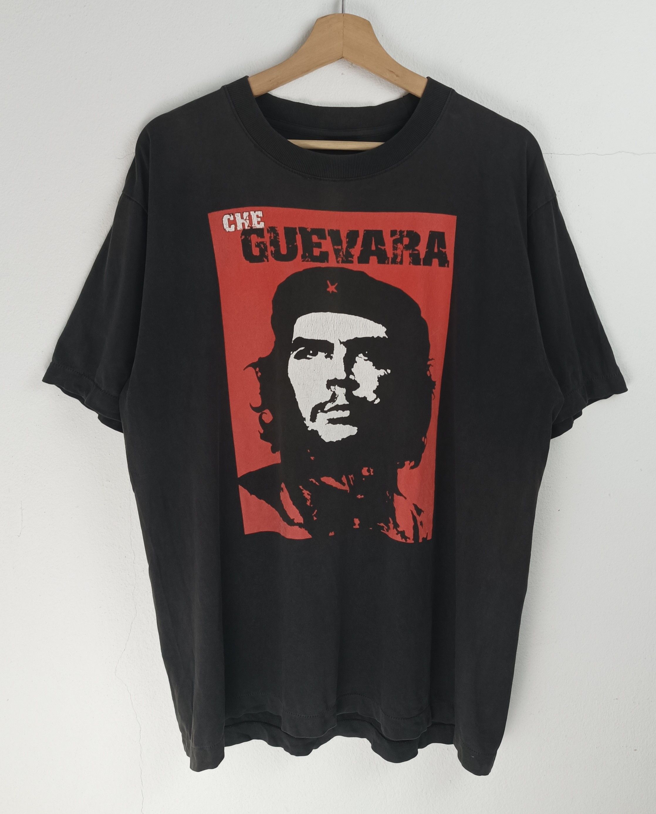 Vintage VINTAGE 90'S FADED CHE GUEVARA 'rage against the machine' Size US L / EU 52-54 / 3 - 3 Thumbnail