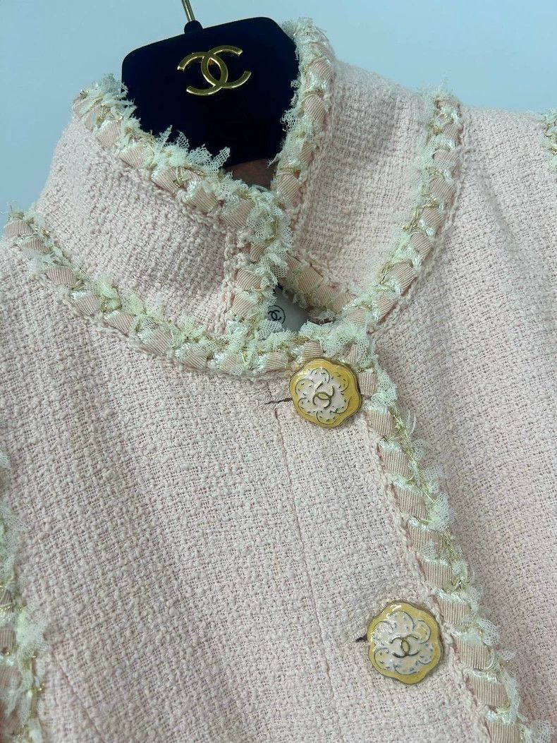 Chanel Chanel Versailles Garden Series Pink Tweed Jacket Size XXS / US 00 / IT 34 - 3 Thumbnail