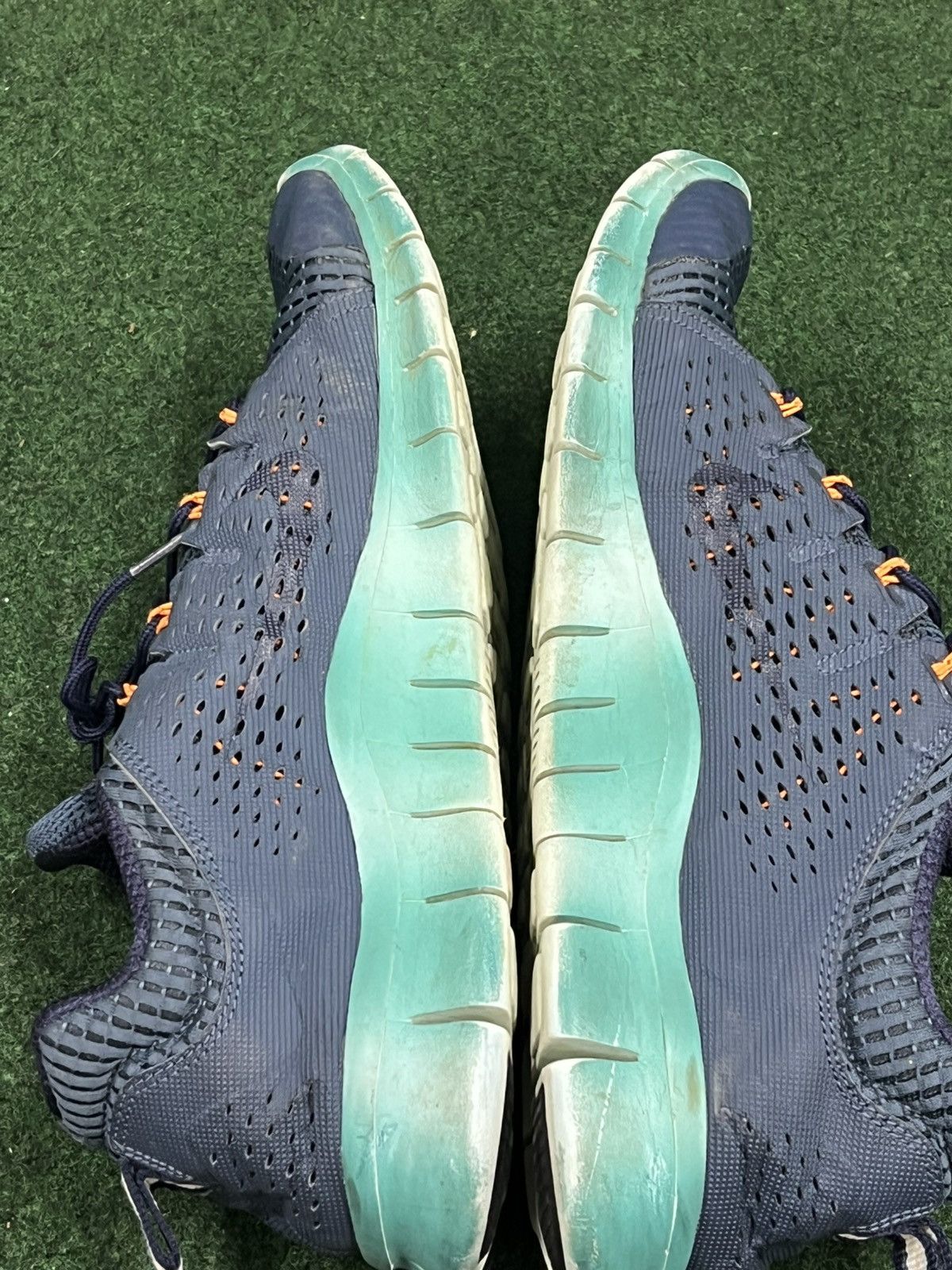 Nike 2013 Nike Free Powerlines II Size US 13 / EU 46 - 4 Thumbnail