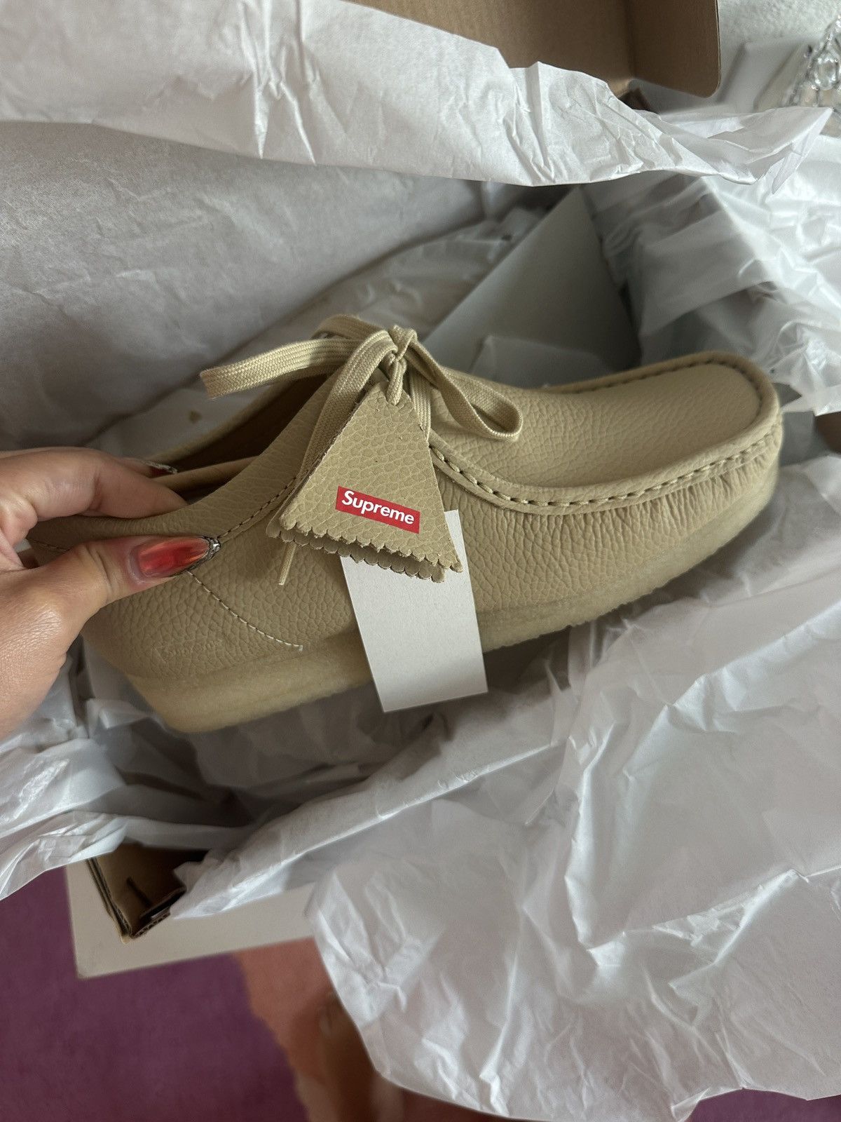 Clarks × Supreme Supreme x Clarks Wallabees Size US 6 / EU 39 - 5 Thumbnail
