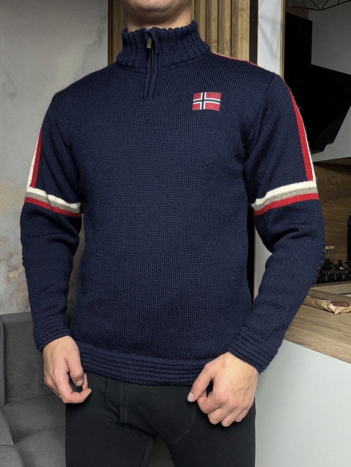 Dale Of Norway Dale of Norway Knitwear Olympic Pure New Wool Sweater Size US M / EU 48-50 / 2 - 1 Thumbnail
