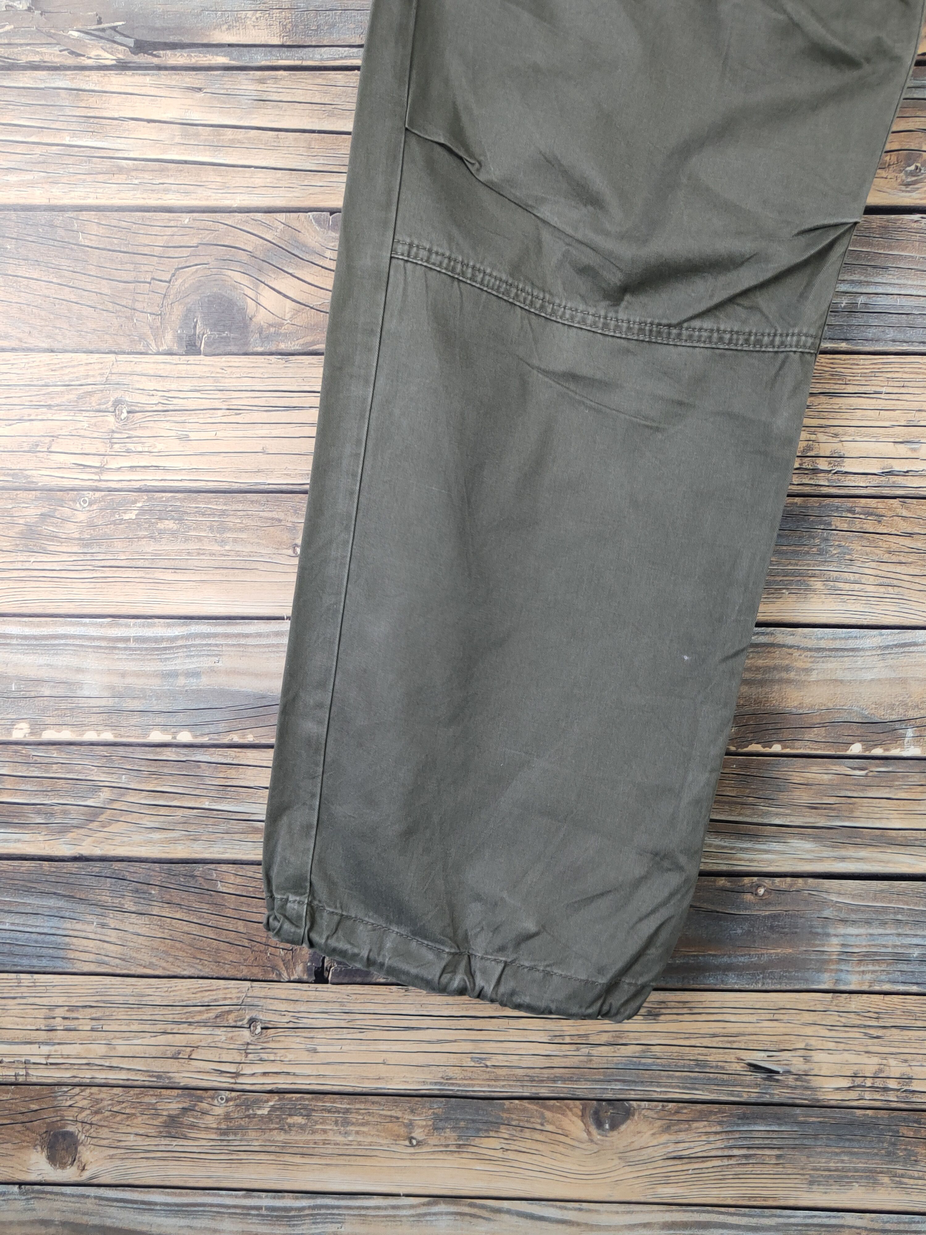 Japanese Brand DL Uniqlo Dark Olive Multipocket Cargo Pants #1943 Size US 32 / EU 48 - 4 Thumbnail