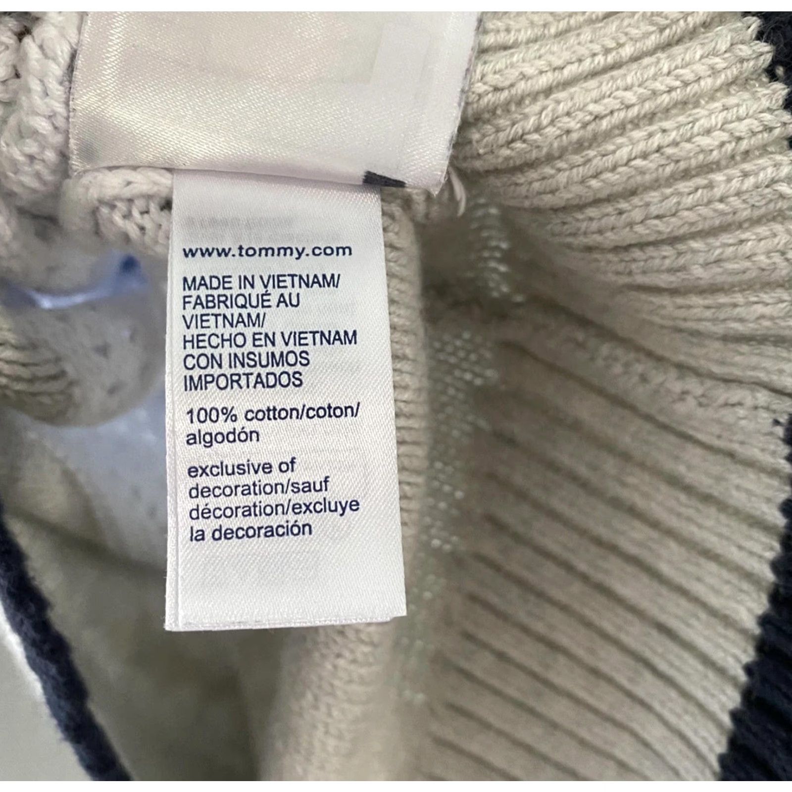 Tommy Hilfiger Tommy Hilfiger Mens Small Blue White Striped Stars Knit Long Sleeve Sweater Shirt Pullover Maternity? Size US M / EU 48-50 / 2 - 5 Thumbnail
