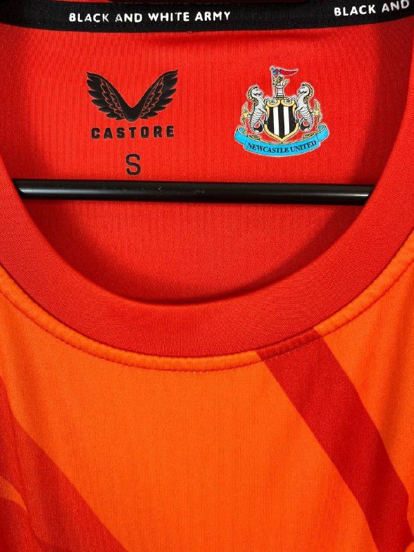 Castore NEWCASTLE UNITED FC 2021-22 PRE MATCH SHIRT CASTORE Sz S Size US S / EU 44-46 / 1 - 3 Thumbnail