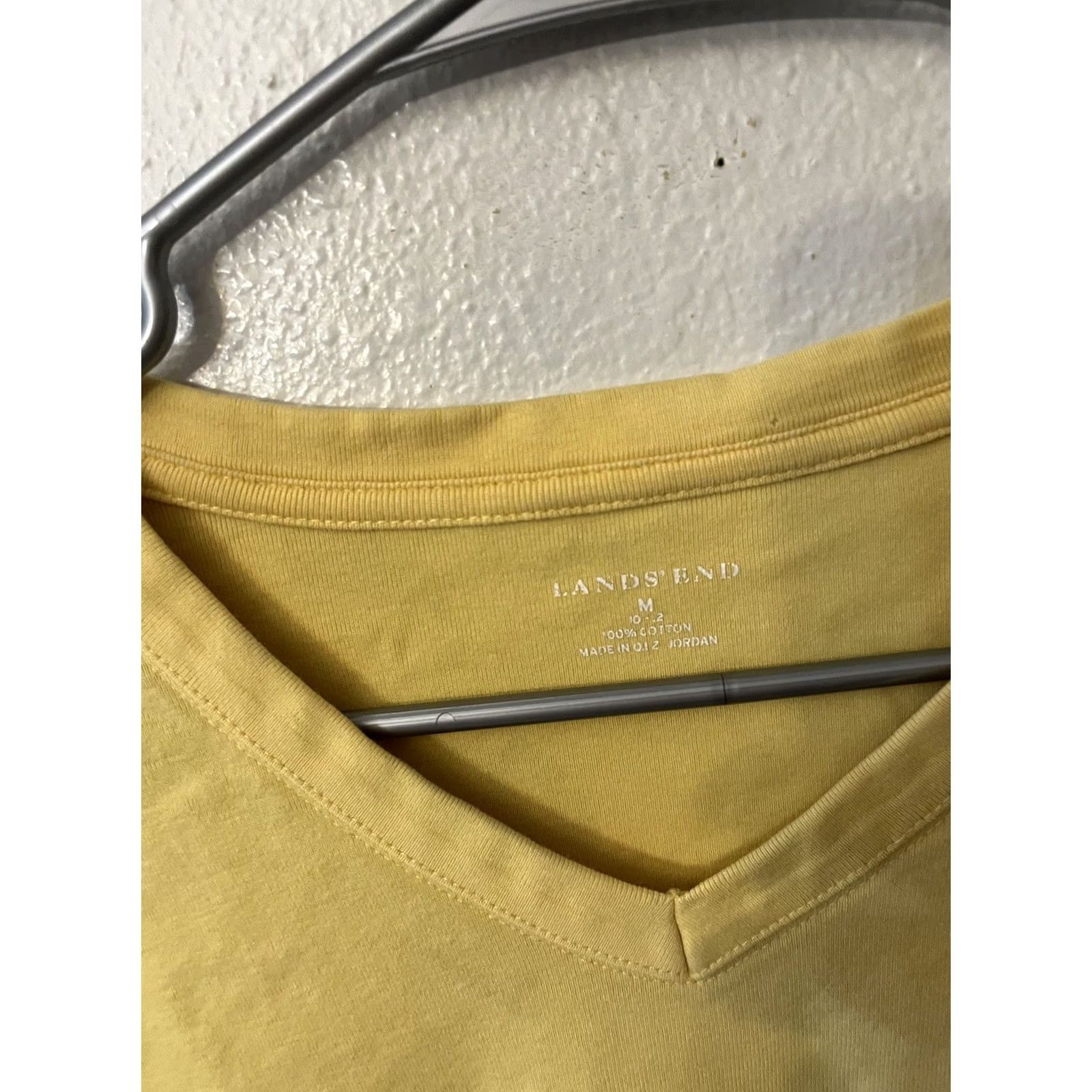 Lands' End Lands' End Women's M Yellow Short Sleeve Cotton V-Neck Tee Shirt Size 32" / US 10 / IT 46 - 2 Thumbnail