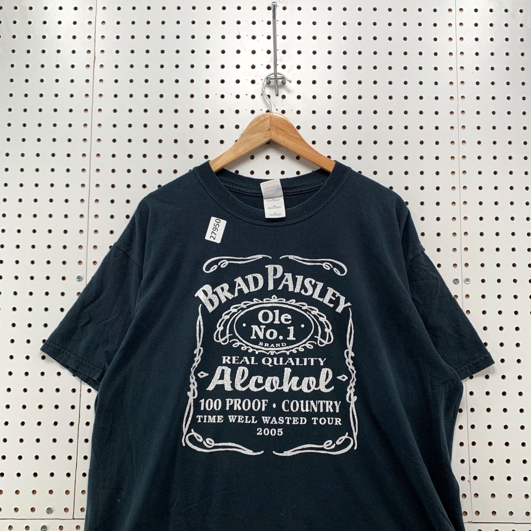 Gildan Brad Paisley Shirt Black Alcohol Jack Daniels Graphic Music Band Adult XL 25x28 Shirt Unisex Women Men Mens Size US XL / EU 56 / 4 - 2 Thumbnail