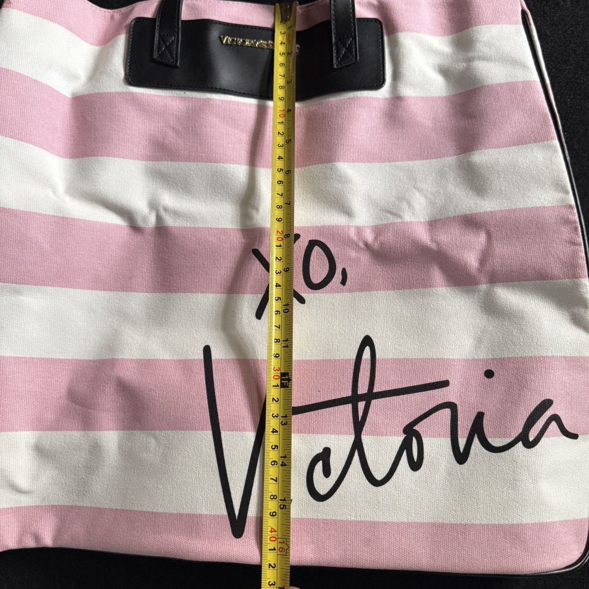 Victoria's Secret × Zara NWT Victoria's Secret XO Victoria Limited Edition + Zara Bag Size ONE SIZE - 14 Thumbnail