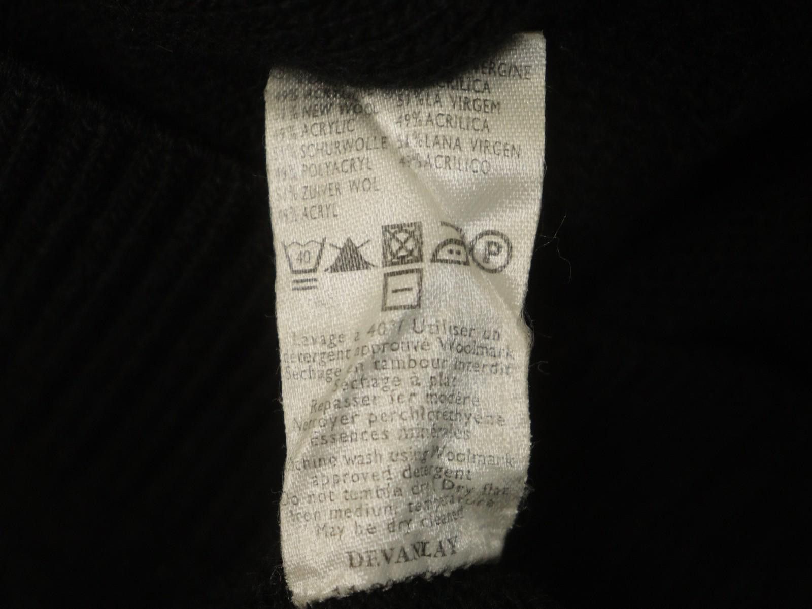 Icebreaker Icebreaker Black Wool V-Neck Button Front Cardigan Size S Size S / US 4 / IT 40 - 12 Thumbnail