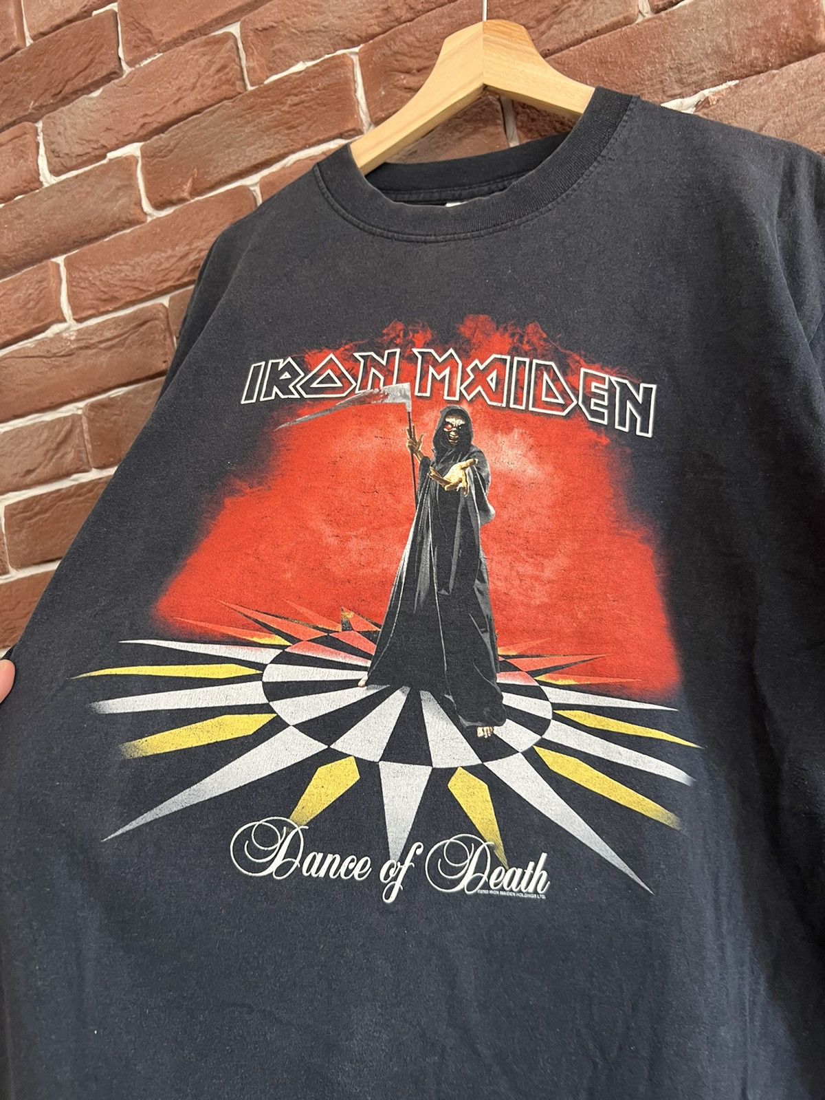 Band Tees Rare Vintage 2003 Iron Maiden Dance Death Metal Band Tee Size US L / EU 52-54 / 3 - 3 Thumbnail