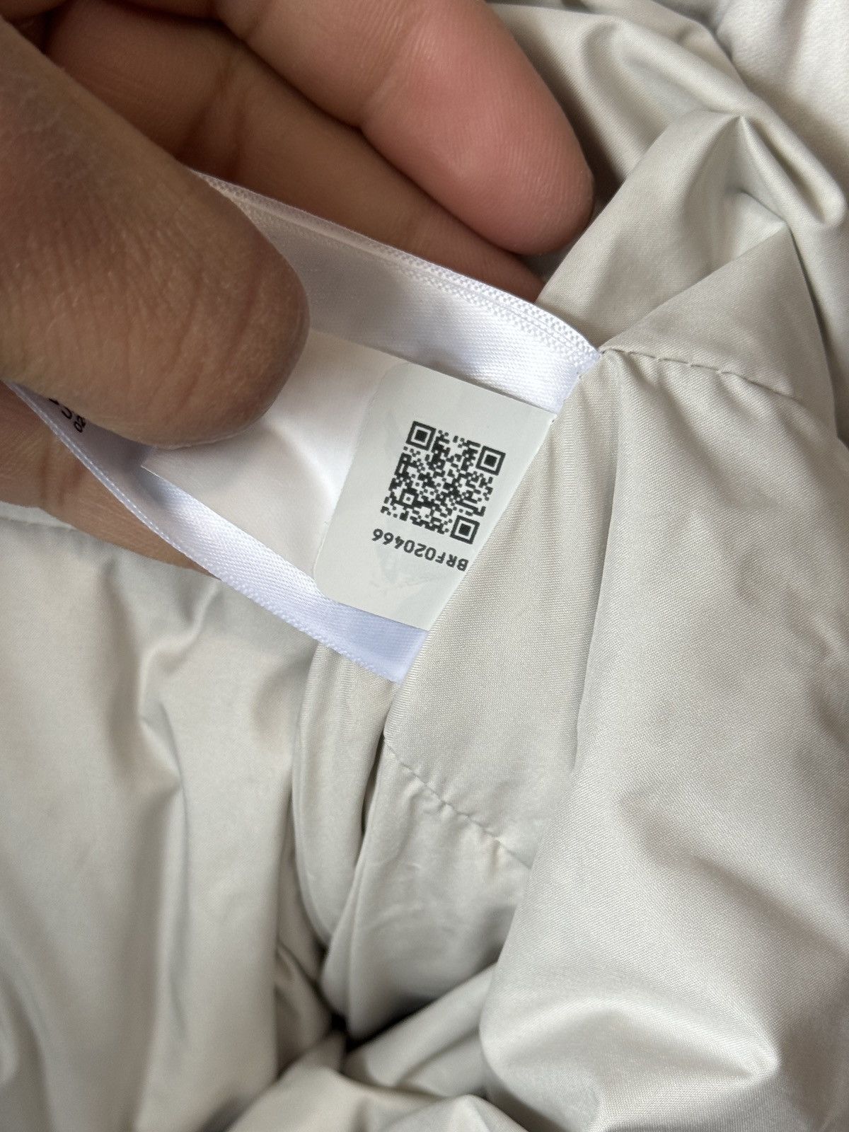 Kaws × The North Face KAWS X The North Face Retro 1994 Moonlight Ivory Parka Size US M / EU 48-50 / 2 - 6 Thumbnail
