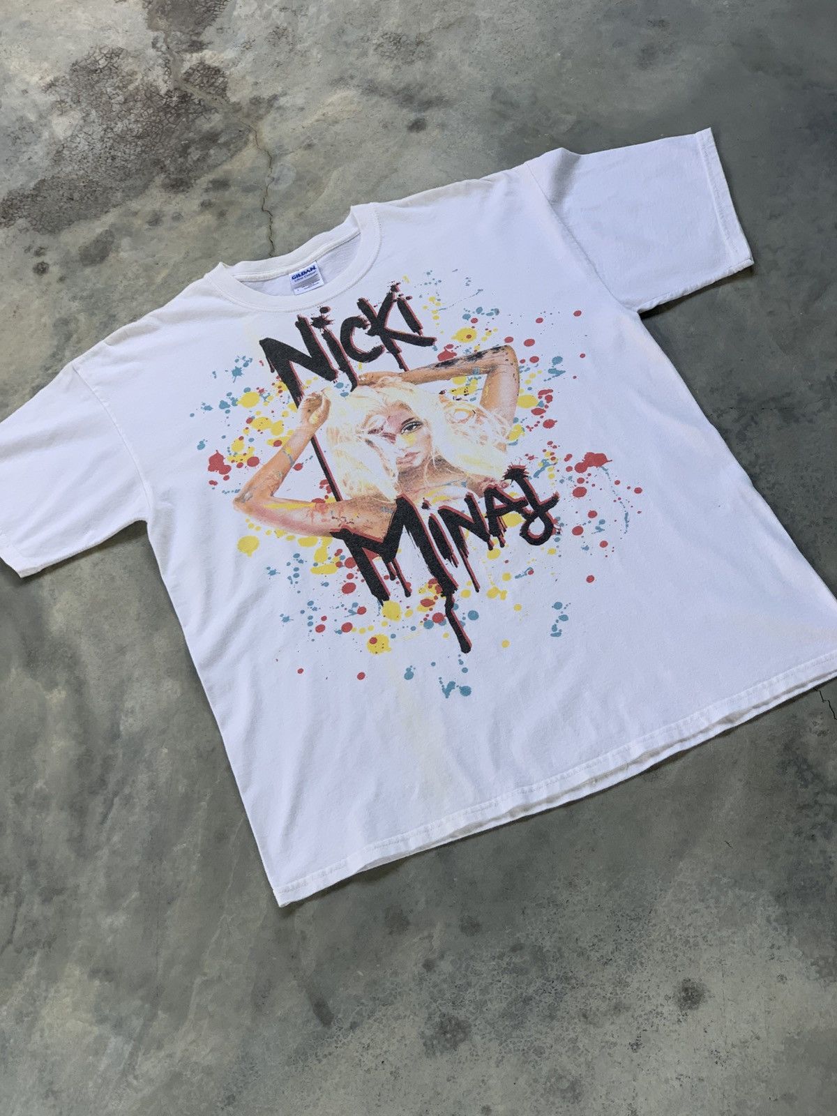 Vintage 2012 Nicki Minaj World Tour Concert Tshirt Size US L / EU 52-54 / 3 - 1 Thumbnail