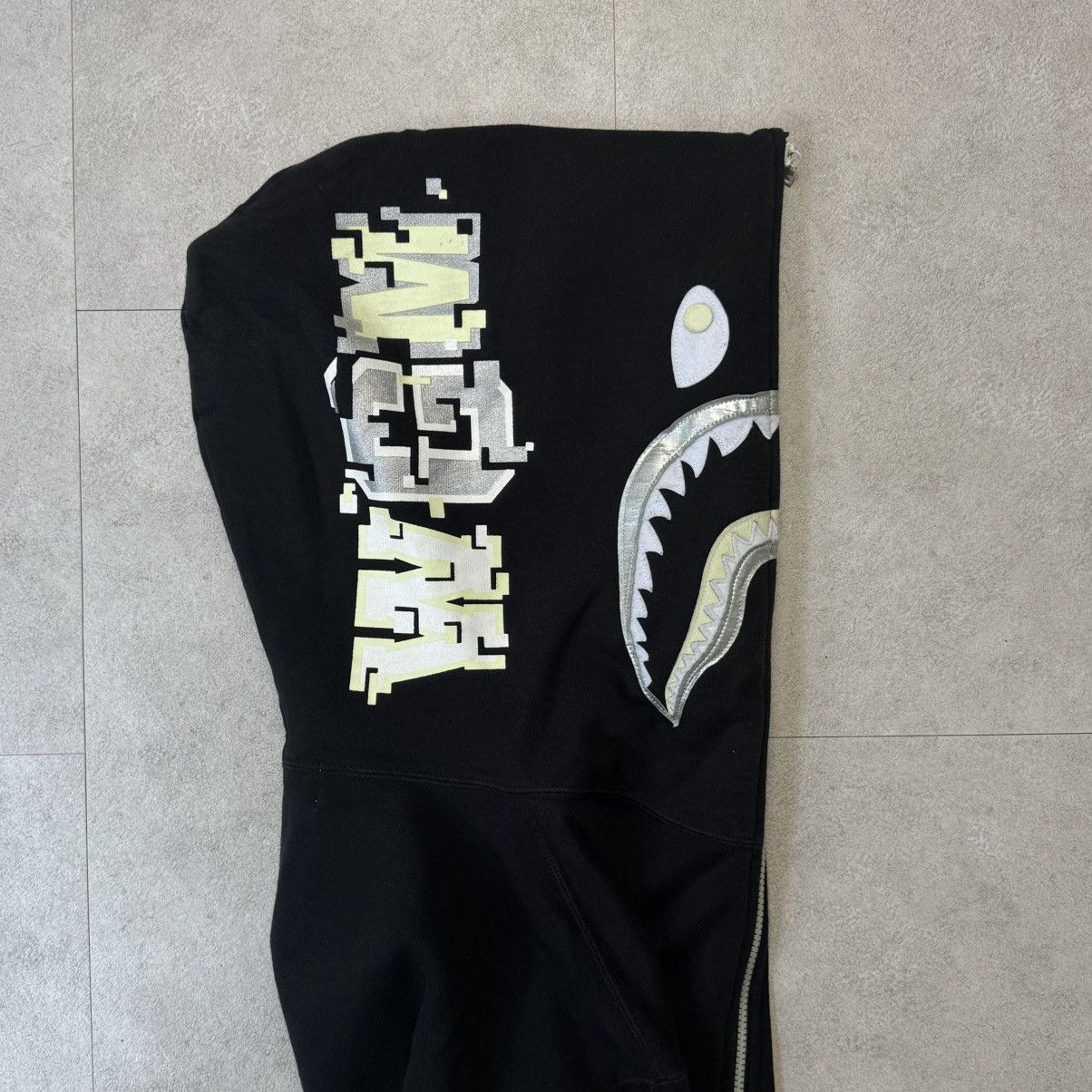 Bape 💫Glow in the dark💫 BAPE DIGITAL SHARK FULL ZIP HOODIE APE Size US XXL / EU 58 / 5 - 4 Thumbnail