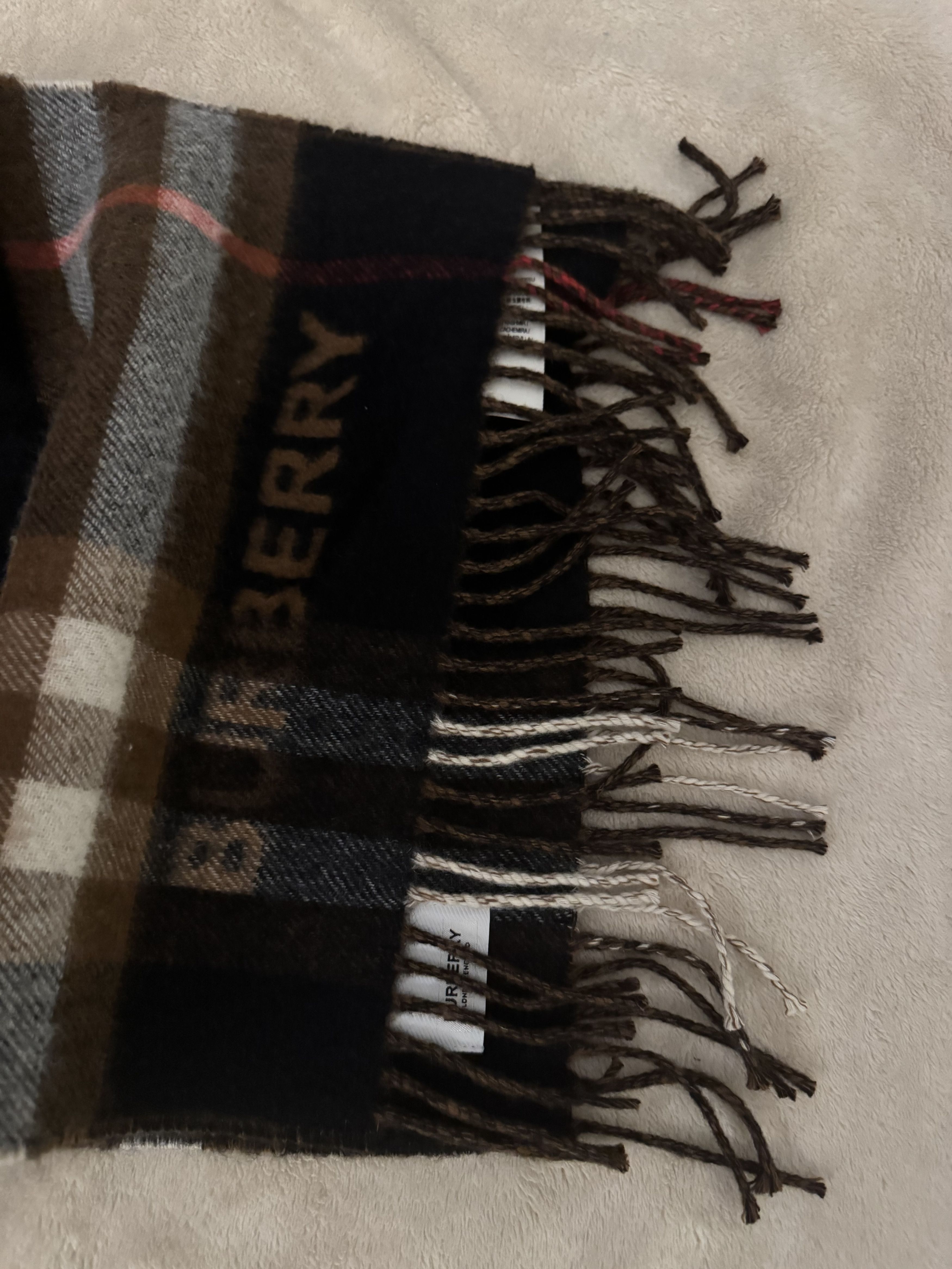 Burberry Burberry Giant Check Cashmere Scarf Size ONE SIZE - 4 Thumbnail