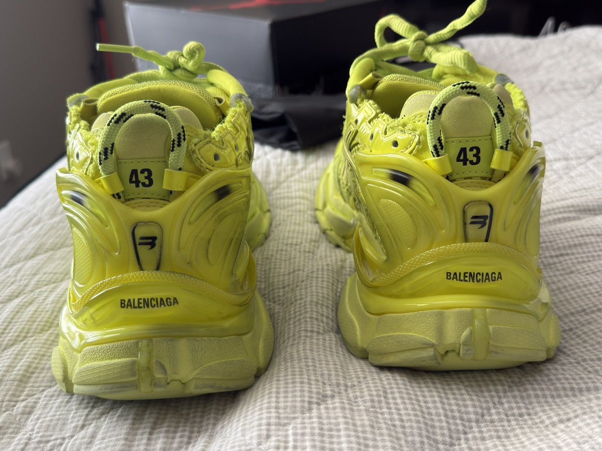 Balenciaga Balenciaga Runner ‘ Fluorescent Yellow ’ Size US 10.5 / EU 43-44 - 3 Thumbnail