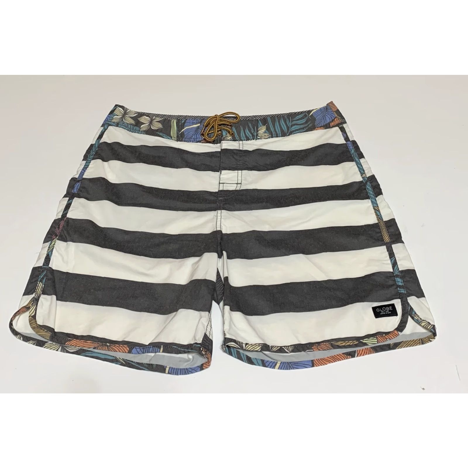 Globe Globe Striped Quick Dry Mens Boardshorts SZ 32 Multicolor Size US 32 / EU 48 - 2 Thumbnail