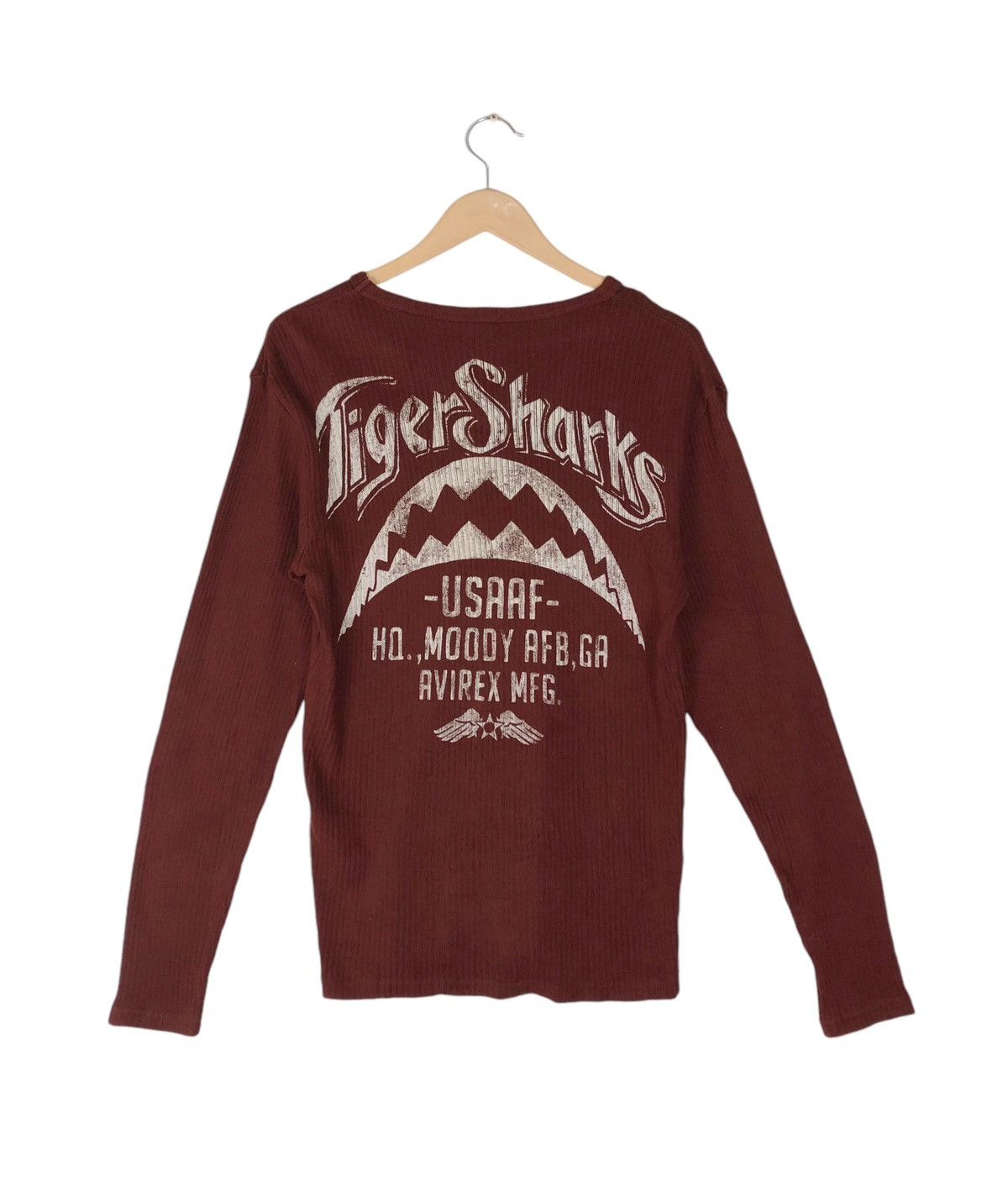 Avirex × Japanese Brand Avirex Tiger Sharks Stretch Cotton Longsleeve T Shirt Size US M / EU 48-50 / 2 - 1 Thumbnail