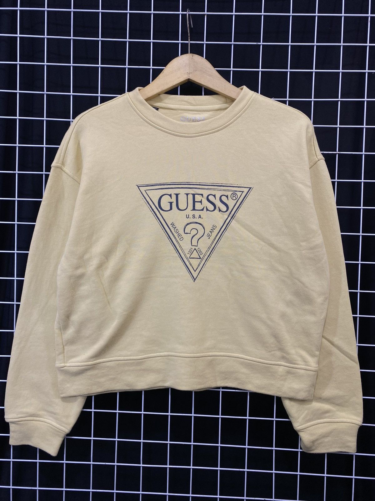 Guess Vintage Y2K Guess Yellow Crewneck Sweatshirt CROPPED FIT Size S / US 4 / IT 40 - 1 Thumbnail