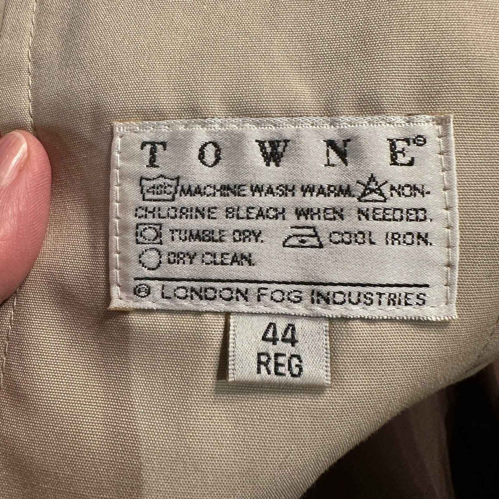 London Fog Towne by London Fog 44 Regular tan Overcoat Zip Out Lining Size US L / EU 52-54 / 3 - 7 Thumbnail