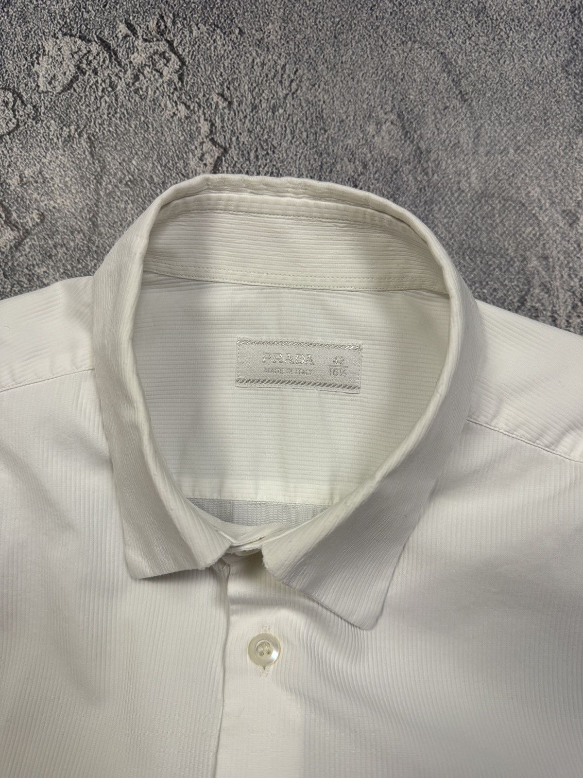 Prada Prada White Shirt Size 42 Size US L / EU 52-54 / 3 - 8 Thumbnail