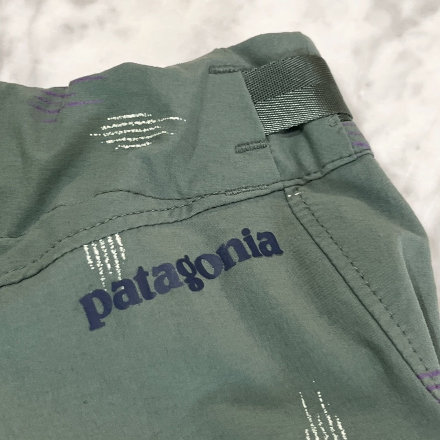 Patagonia Patagonia Women's Bermuda Shorts 6 Green Geometric Pockets Stretch Adjustable Size 28" / US 6 / IT 42 - 6 Thumbnail