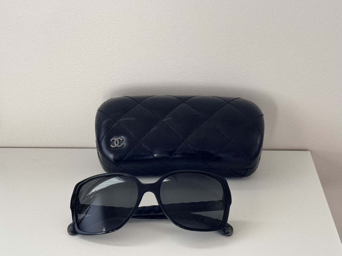 Chanel Vintage Quilted Frame Chanel Sunglasses Size ONE SIZE - 3 Thumbnail
