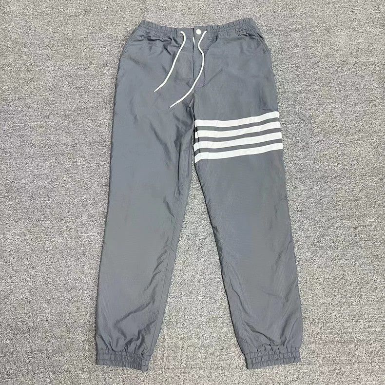Thom Browne Thom Browne size5 Gray woven tracksuit trousers Size US 29 - 1 Thumbnail