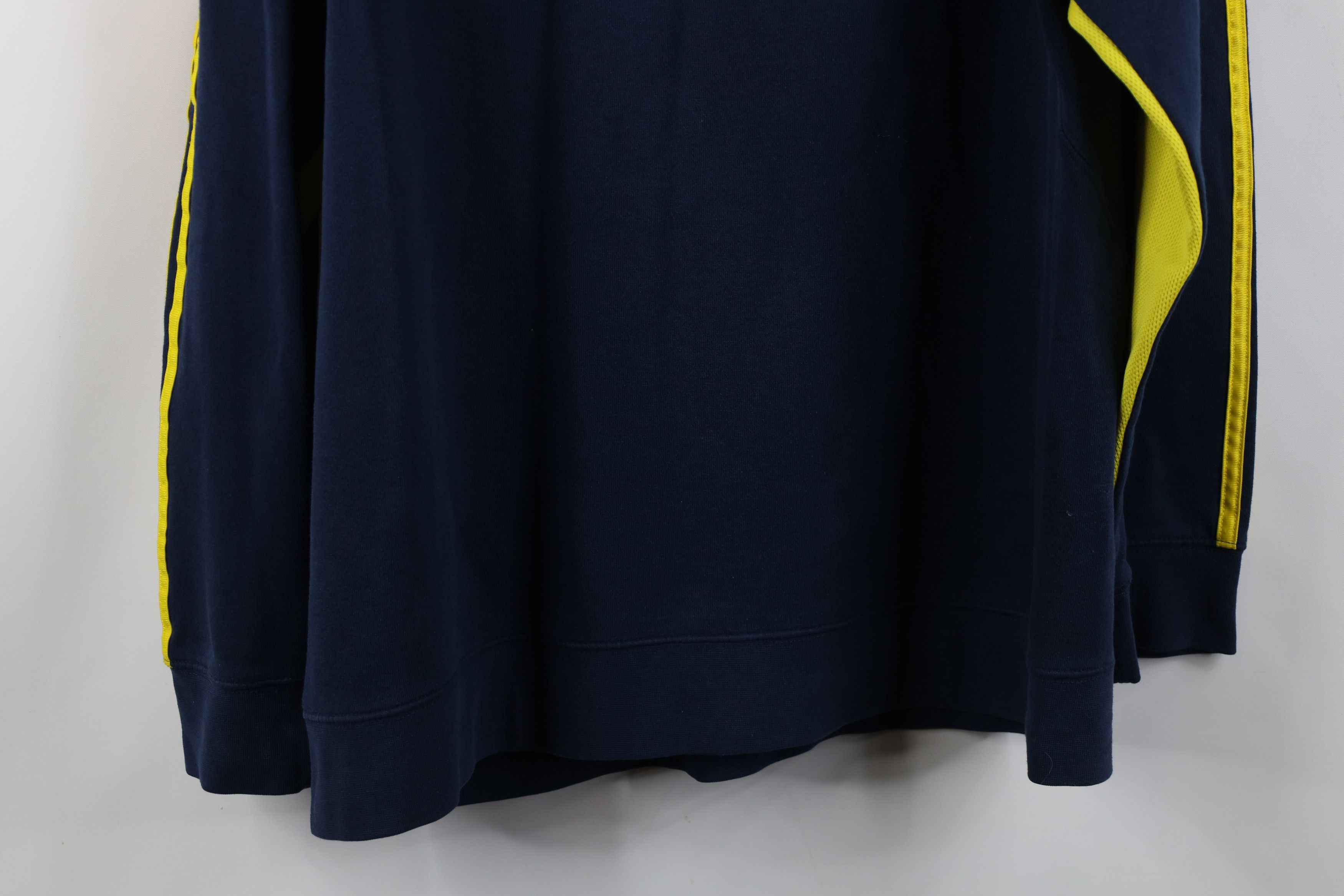 Adidas Vintage Y2K Adidas University of Michigan Hoodie Sweatshirt Size US L / EU 52-54 / 3 - 15 Thumbnail