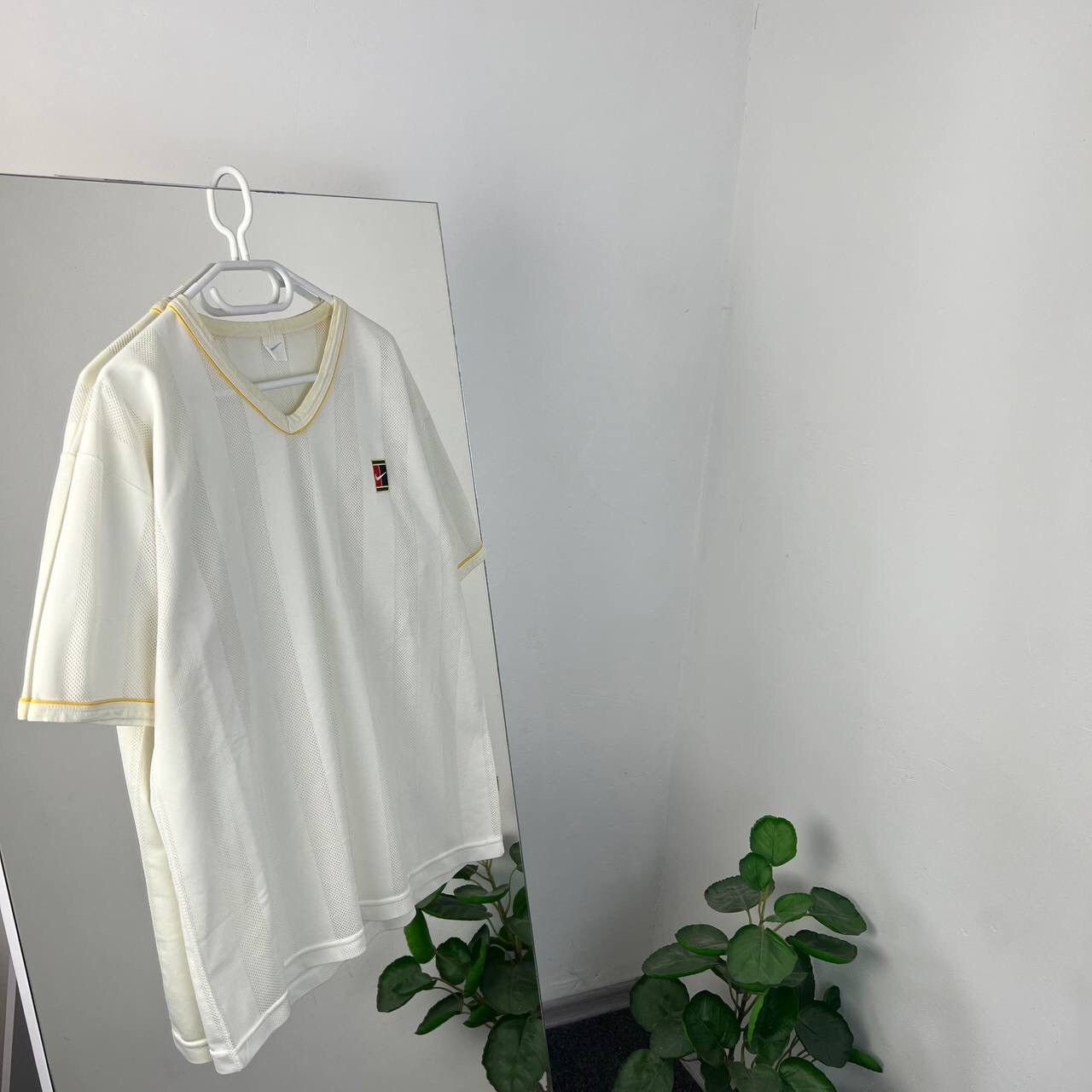 Nike Mesh Striped Nike Court Vintage Mini Logo Swoosh 90s Size US M / EU 48-50 / 2 - 1 Thumbnail