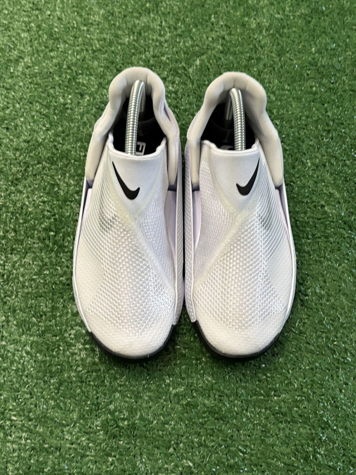 Nike Nike Womens Go FlyEase Size US 7 / IT 37 - 2 Thumbnail