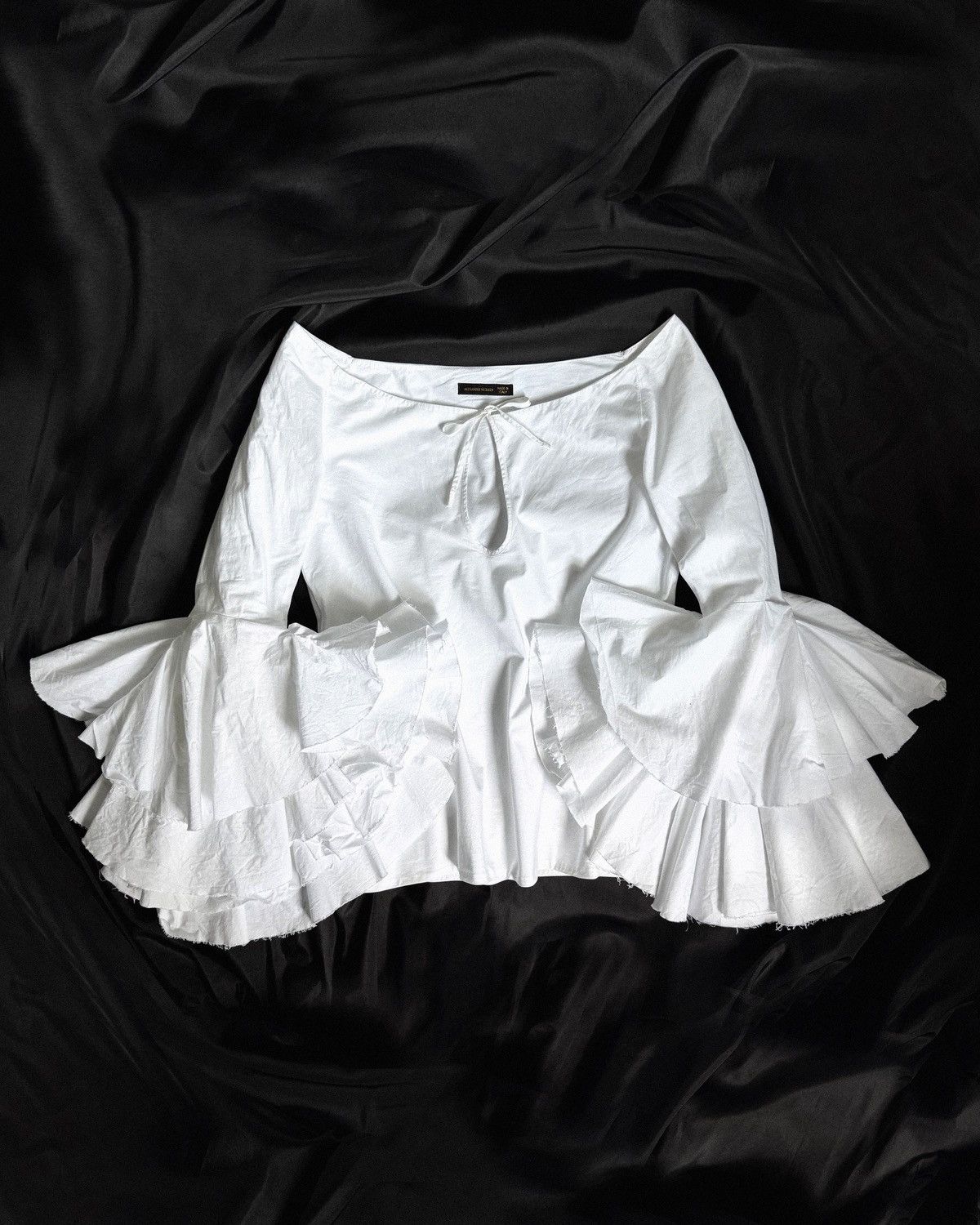 Alexander McQueen Vintage Alexander McQueen 2002 Ruffle Flared Sleeves Top Size S / US 4 / IT 40 - 1 Thumbnail