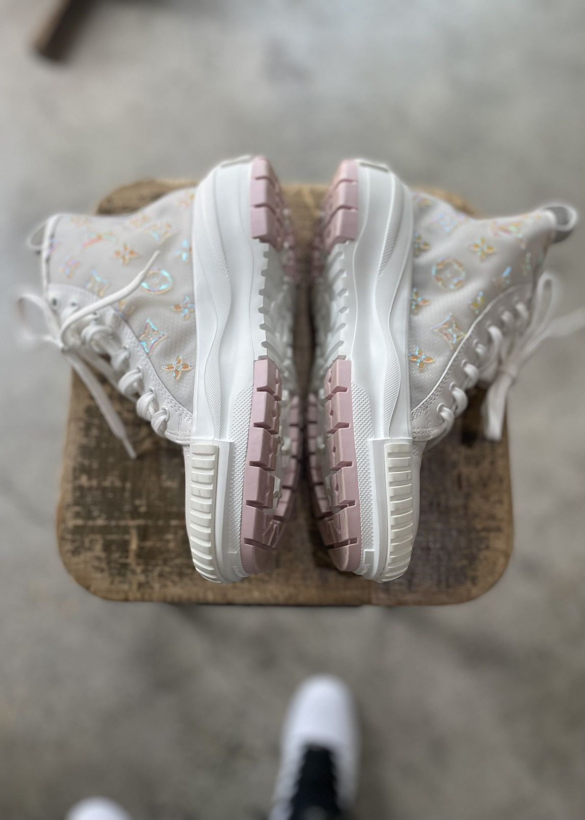 Louis Vuitton LOUIS VUITTON Iridescent Technical Mesh Monogram Size US 5 / EU 37 - 7 Thumbnail