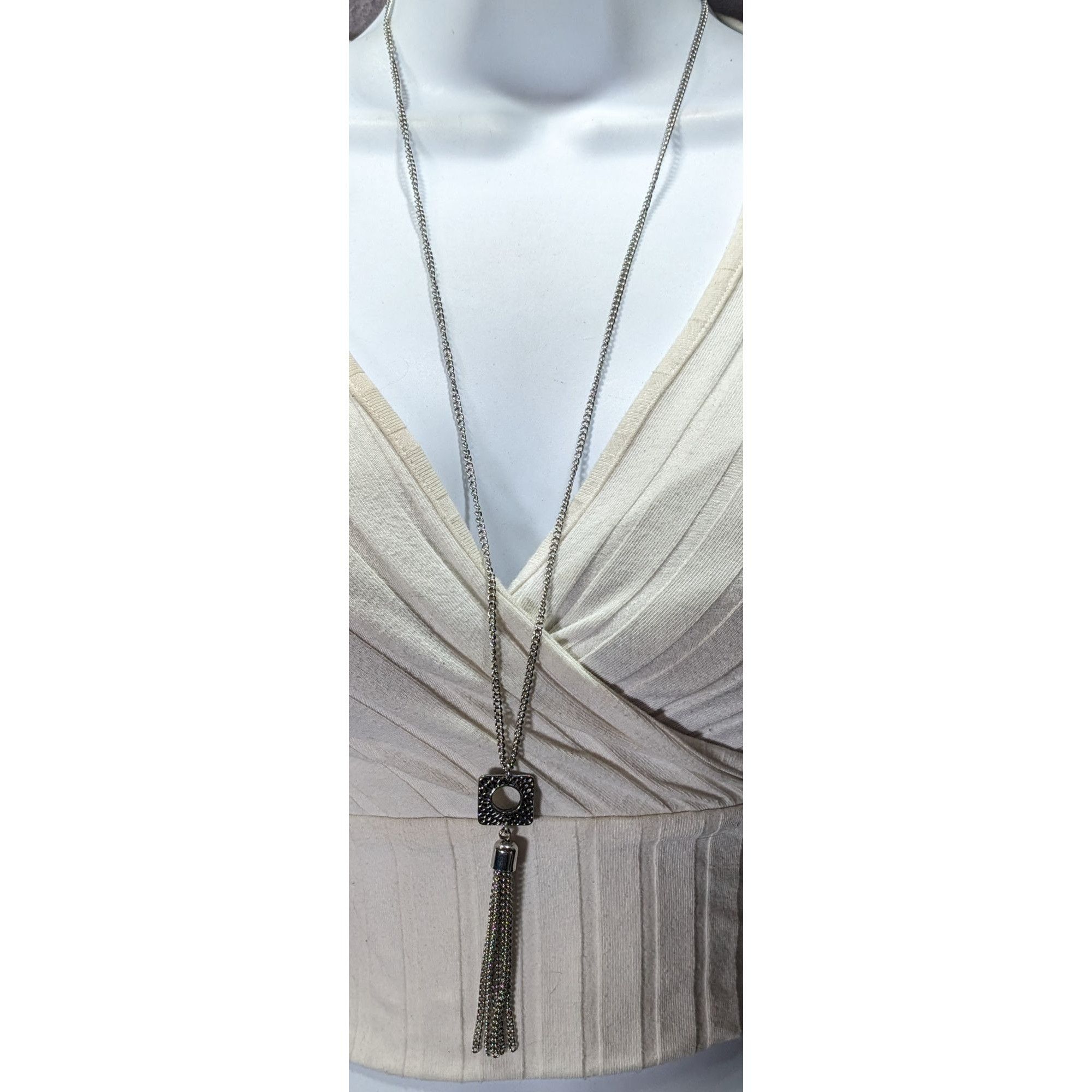 Other Geometric Brustalist Hammered Silver Tone Tassel Necklace Size ONE SIZE - 2 Thumbnail