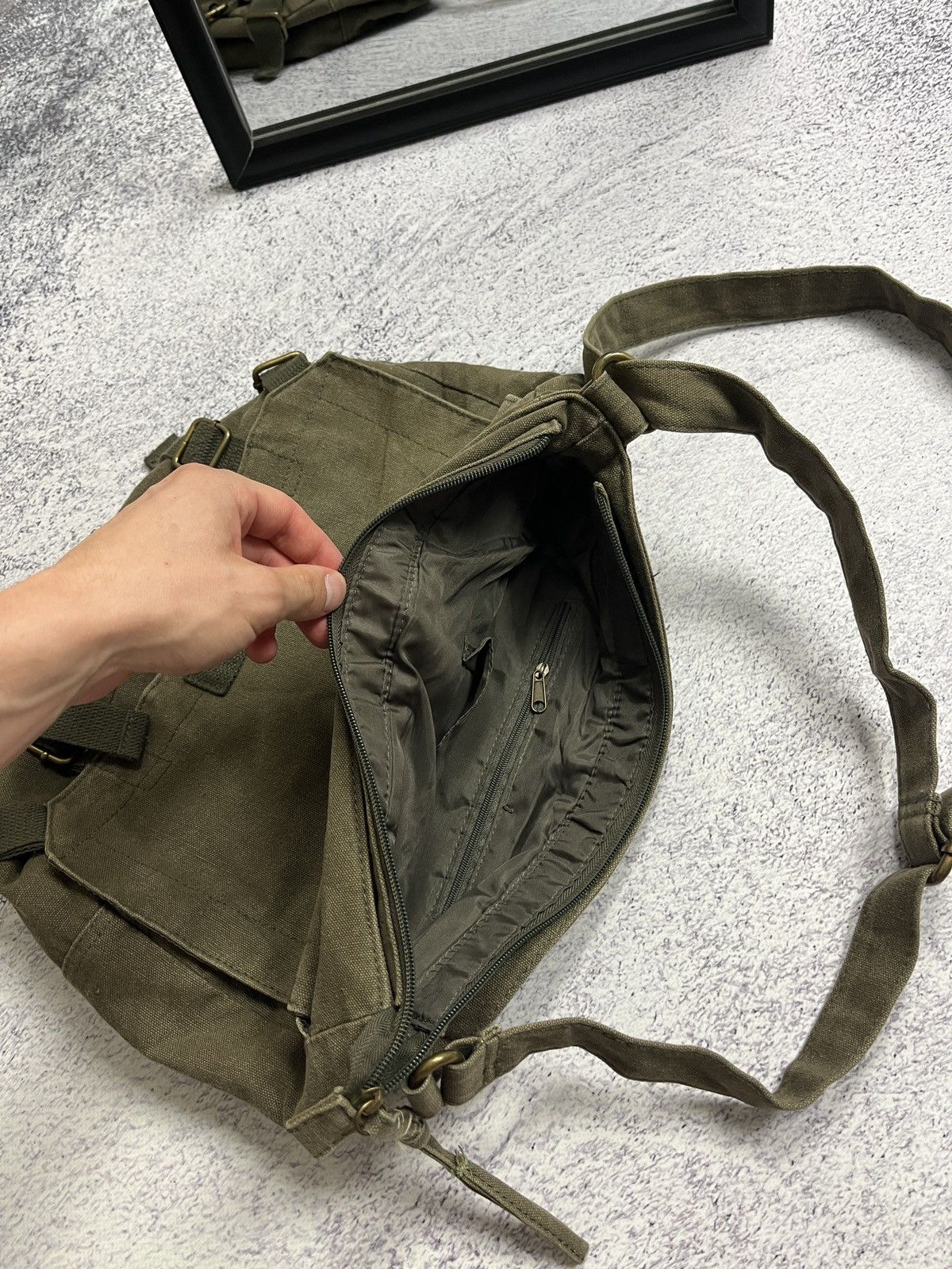 Japanese Brand × Vintage Vintage Japan Style Military Crossbody Shoulder Bag Size ONE SIZE - 8 Thumbnail