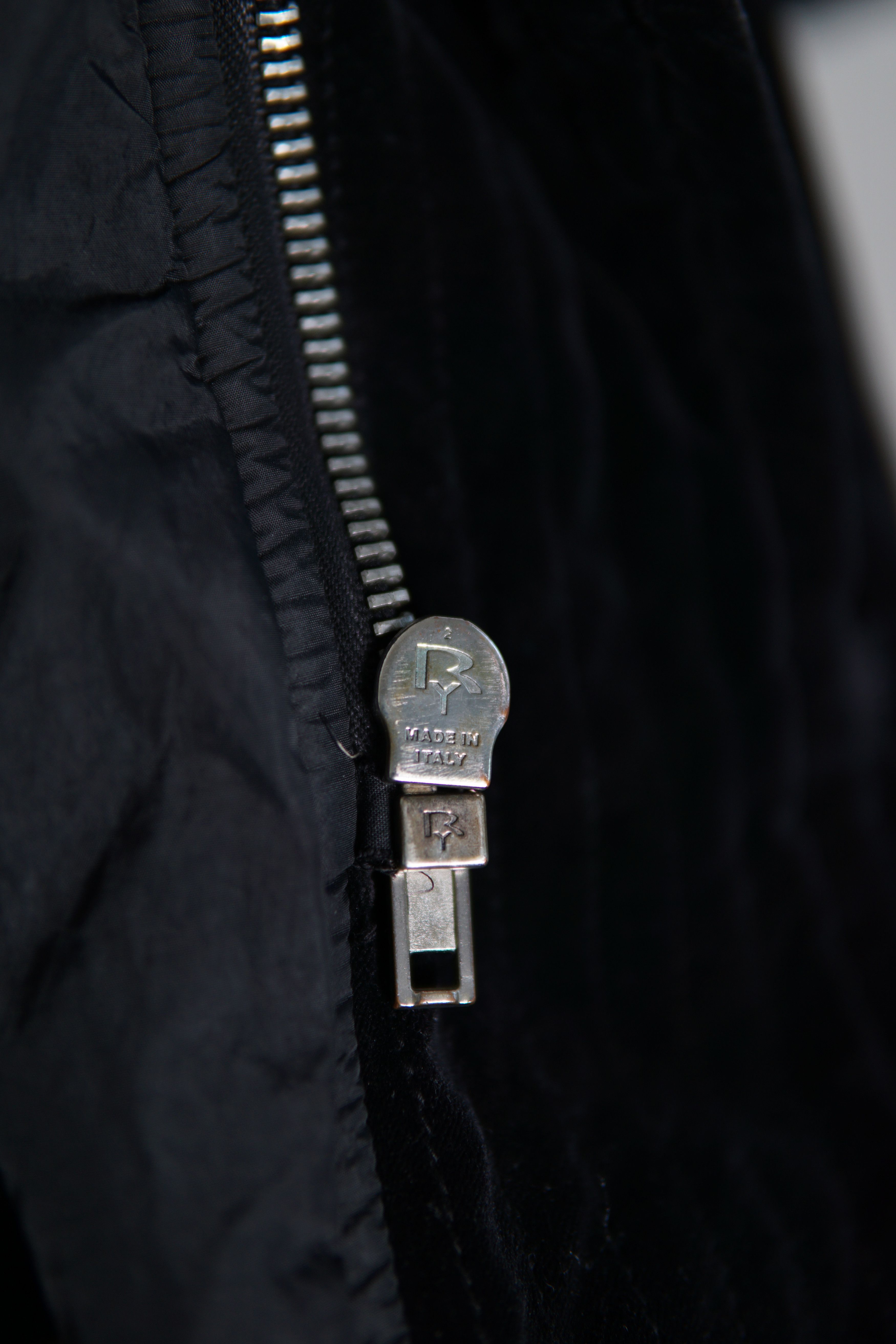 Rick Owens FW07 Crushed Velvet Exploder Parka Size US S / EU 44-46 / 1 - 13 Thumbnail