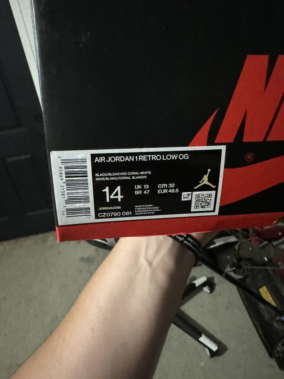 Jordan Brand Jordan 1 low coral size 14 Size US 14 / EU 47 - 7 Thumbnail