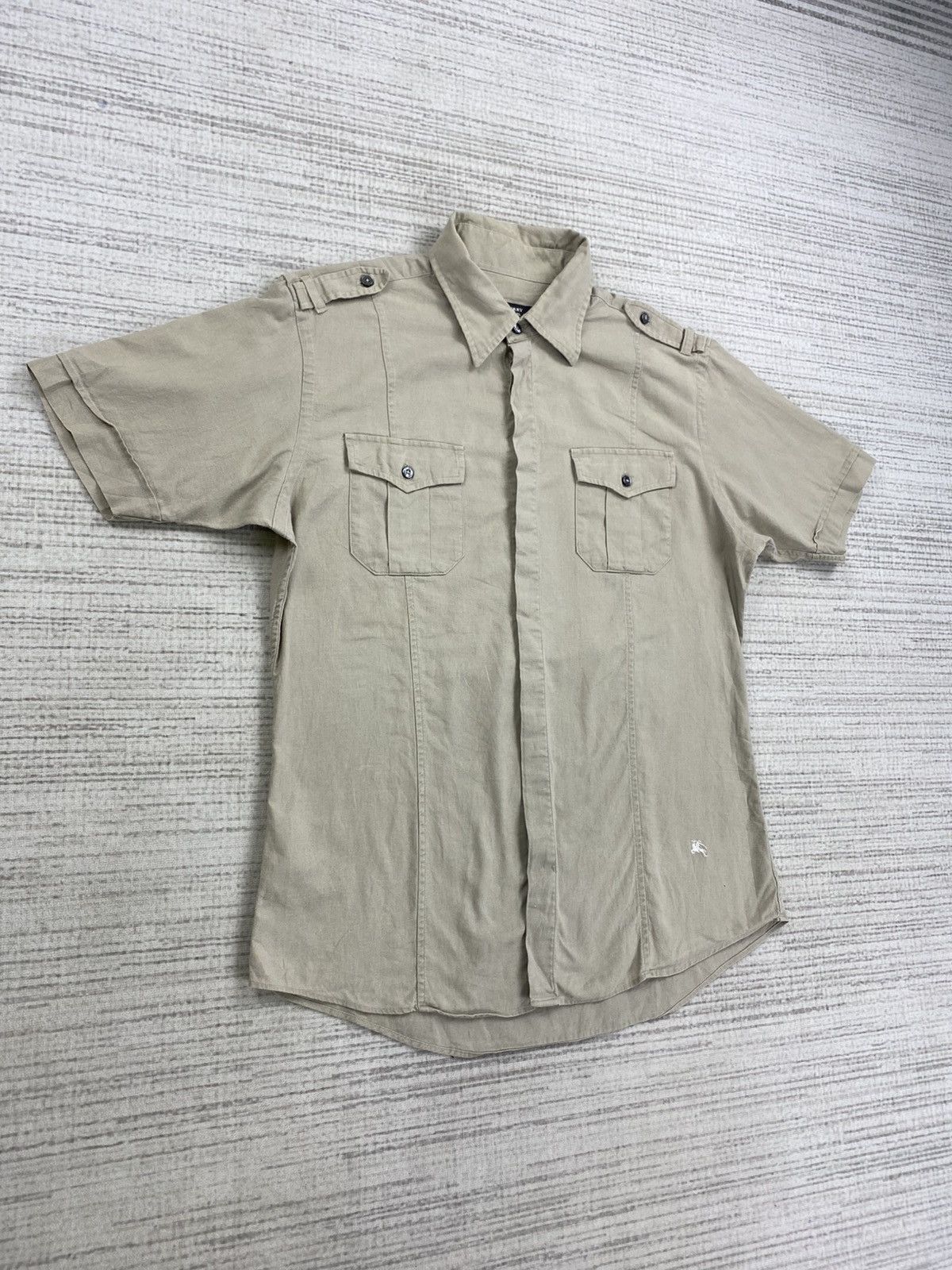 Burberry Vintage Burberry Black Label Button Ups Shortsleeve Shirt Size US M / EU 48-50 / 2 - 3 Thumbnail