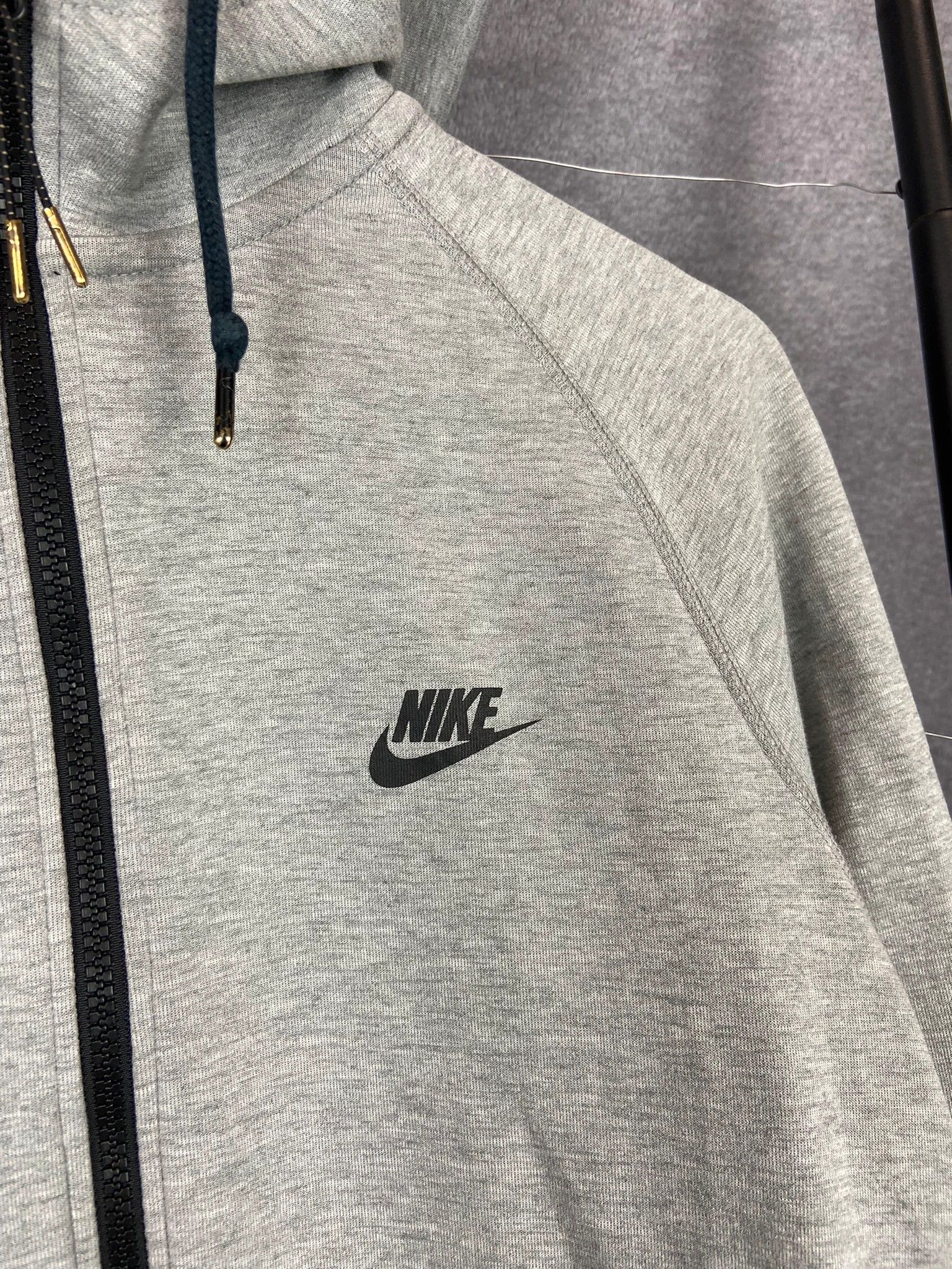 Nike Zip Hoodie Nike Tech Fleece grey minimalist streetwear M Size US M / EU 48-50 / 2 - 2 Thumbnail