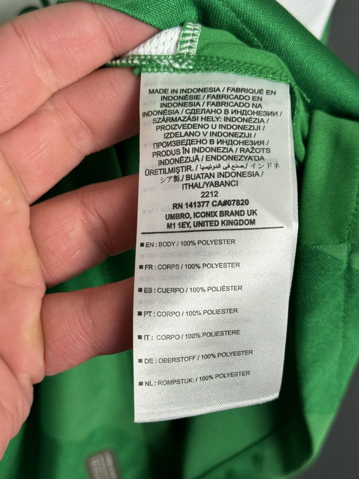 Umbro New Republic of Ireland 16/18 Home Football Jersey Size US L / EU 52-54 / 3 - 9 Thumbnail