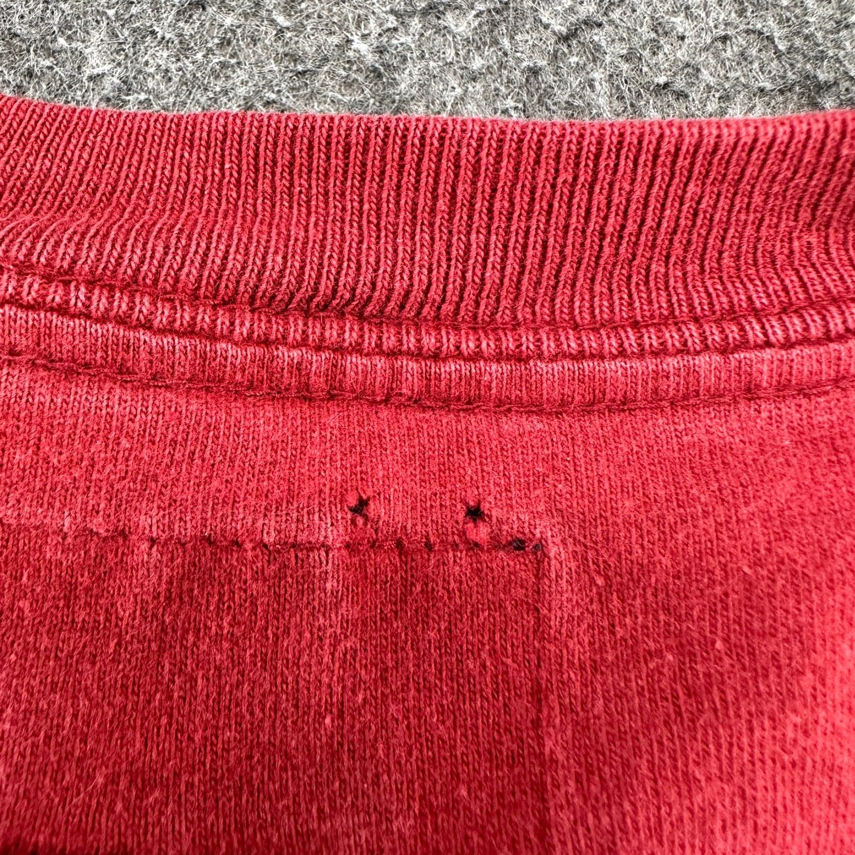 Abercrombie & Fitch VINTAGE Abercrombie & Fitch Shirt Mens L Red Pullover Football Cotton 90s Sweatshirt Crew Neck Long Sleeve Fleece Logo Size US L / EU 52-54 / 3 - 6 Thumbnail