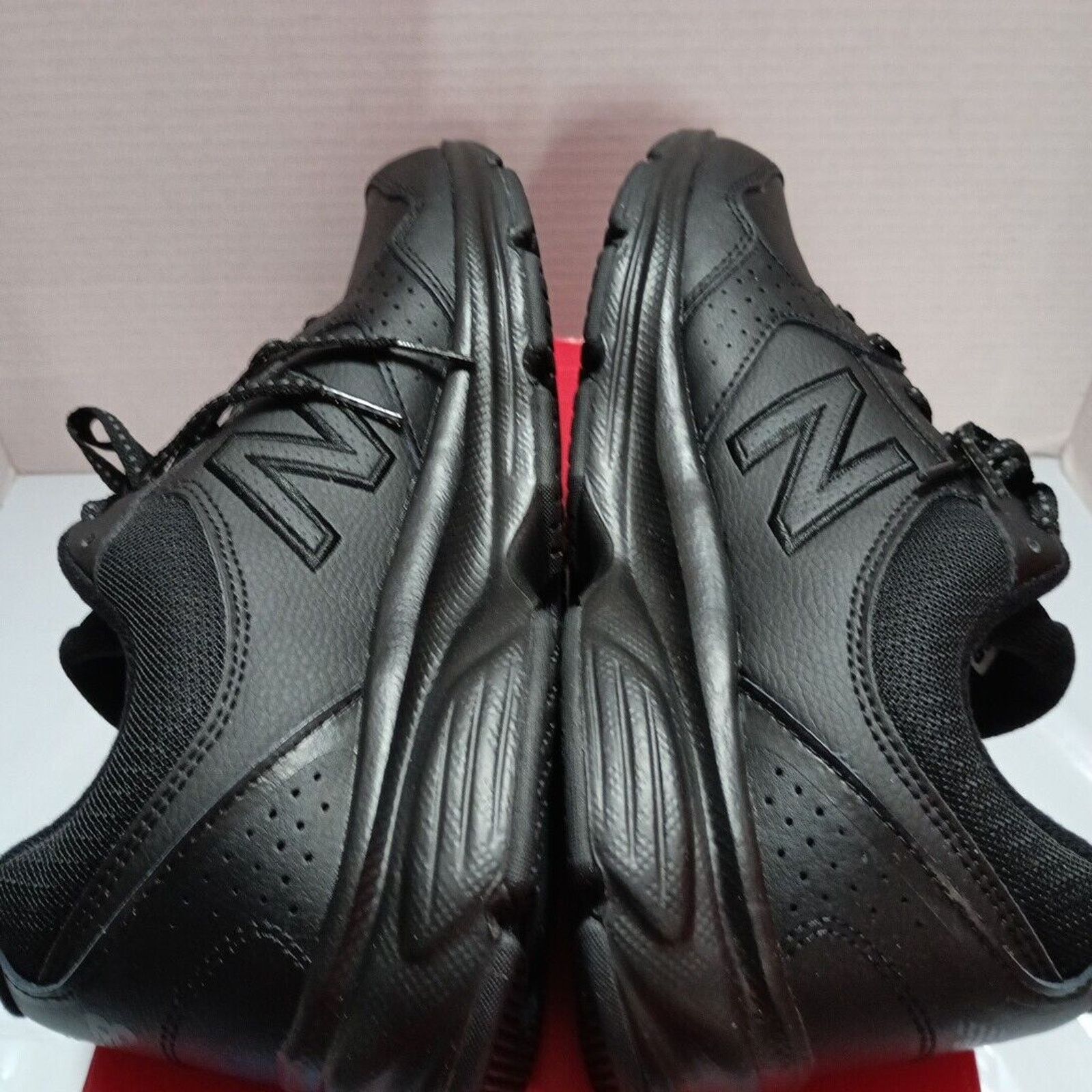 New Balance New Balance 411 Womens Black Athletic Walking Shoes Size 10 Size US 10 / IT 40 - 7 Thumbnail