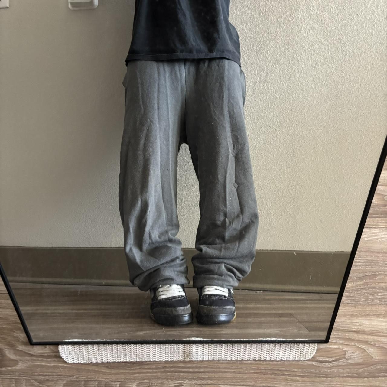 Japanese Brand Crazy Vintage Y2K/2000s Dark Grey Essential Sweatpants! Size S Size US 30 / EU 46 - 1 Thumbnail