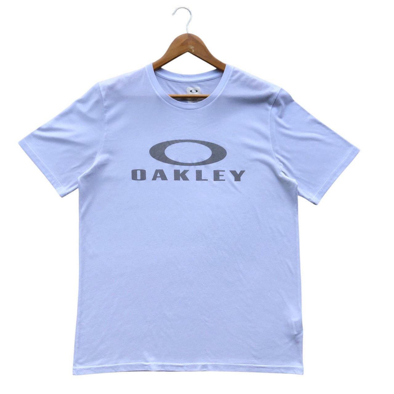 Oakley Vintage OAKLEY tee Size US XL / EU 56 / 4 - 1 Thumbnail